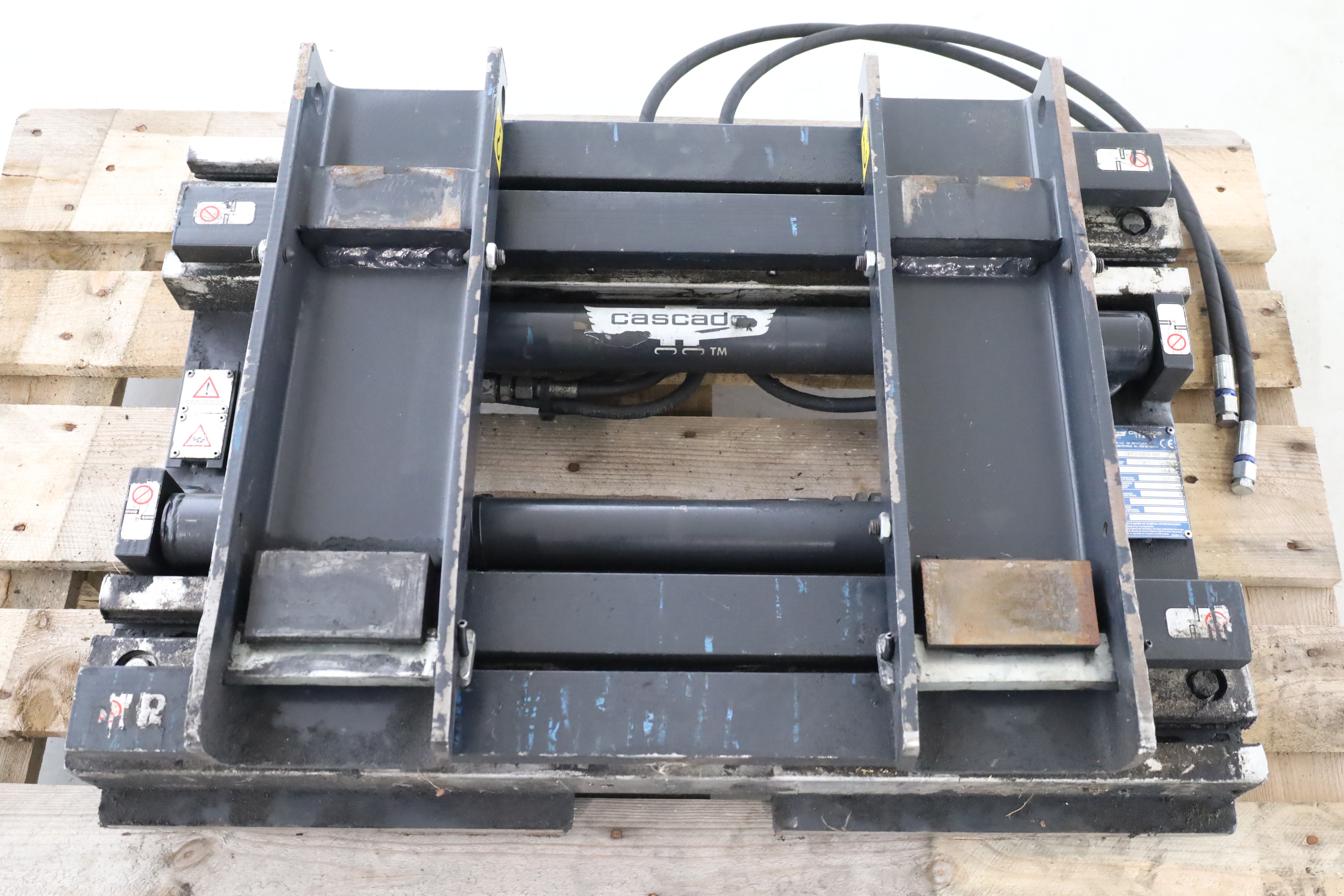 6237 Cascade UPF2-0511 RO