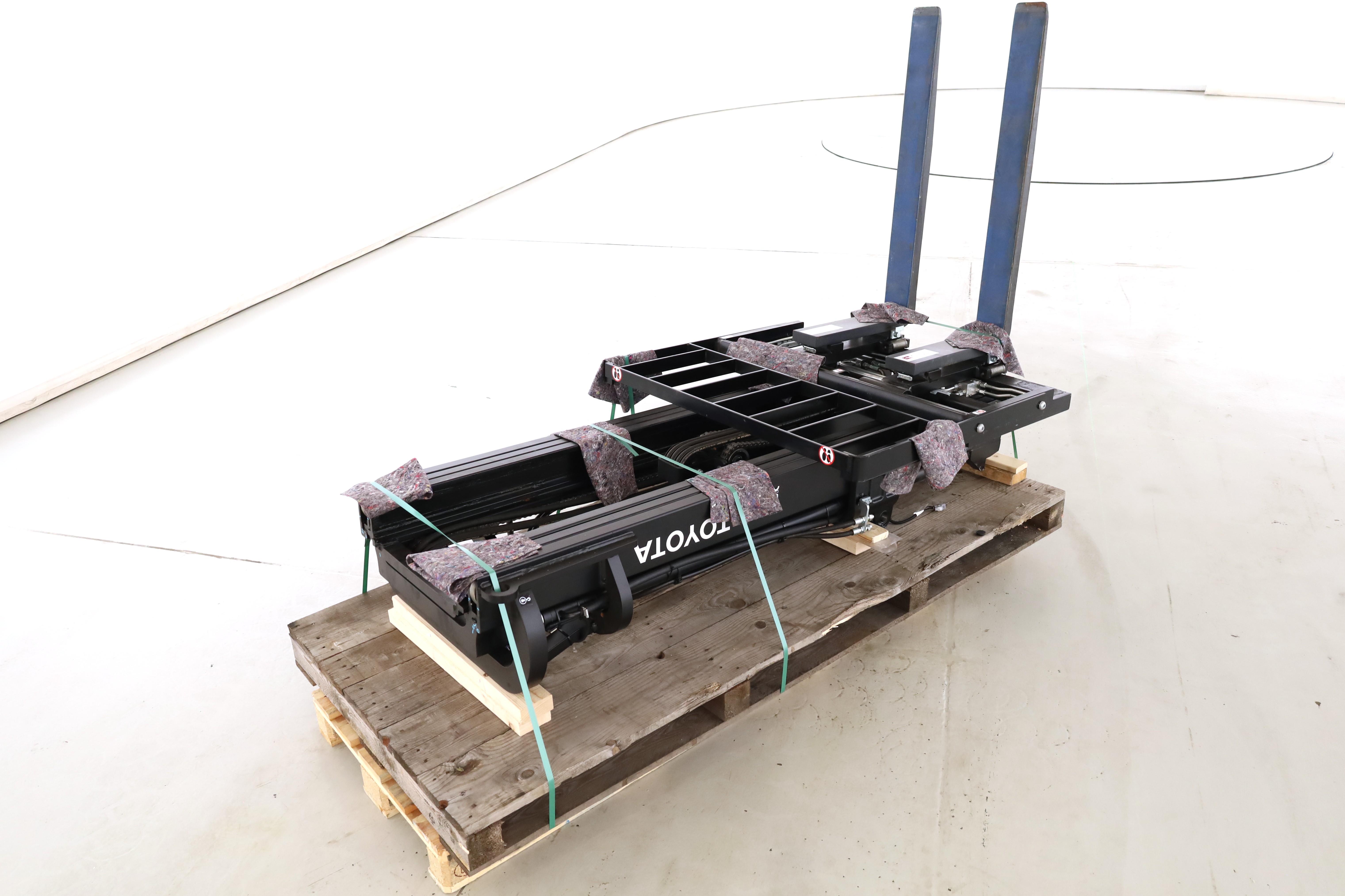 6269 Toyota FSV-4700