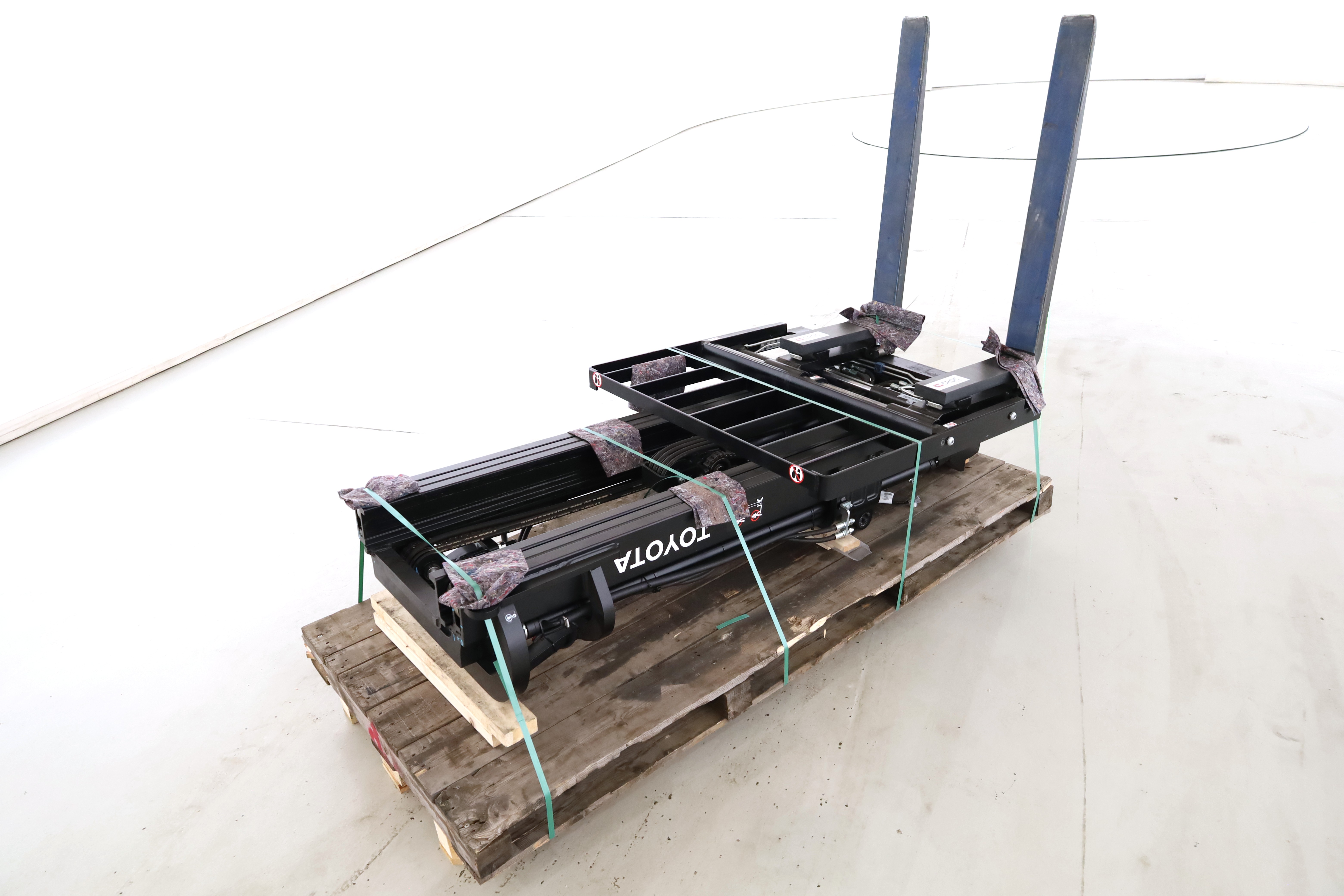 6270 Toyota FSV-4700