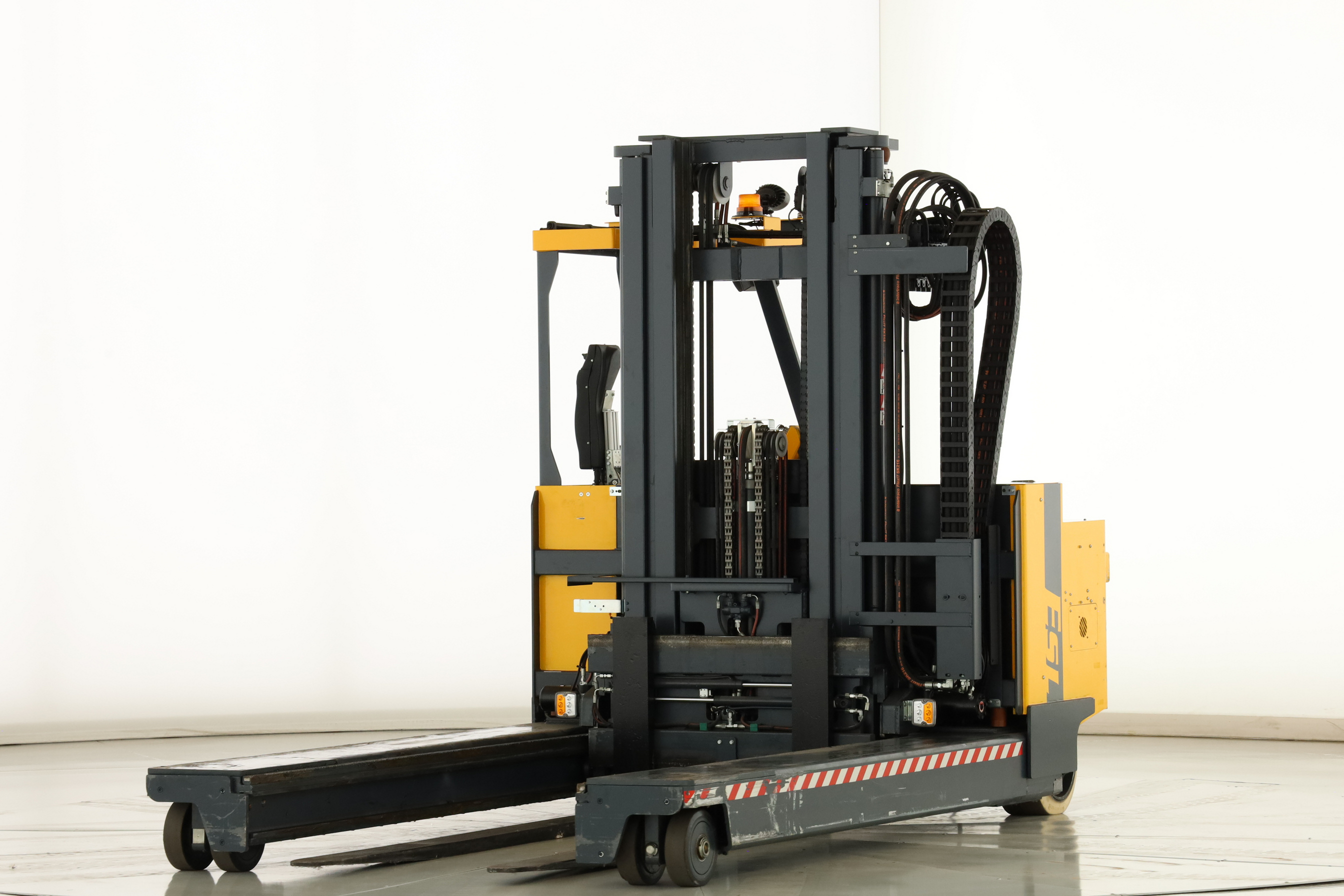 151181 Combilift ESL-3048