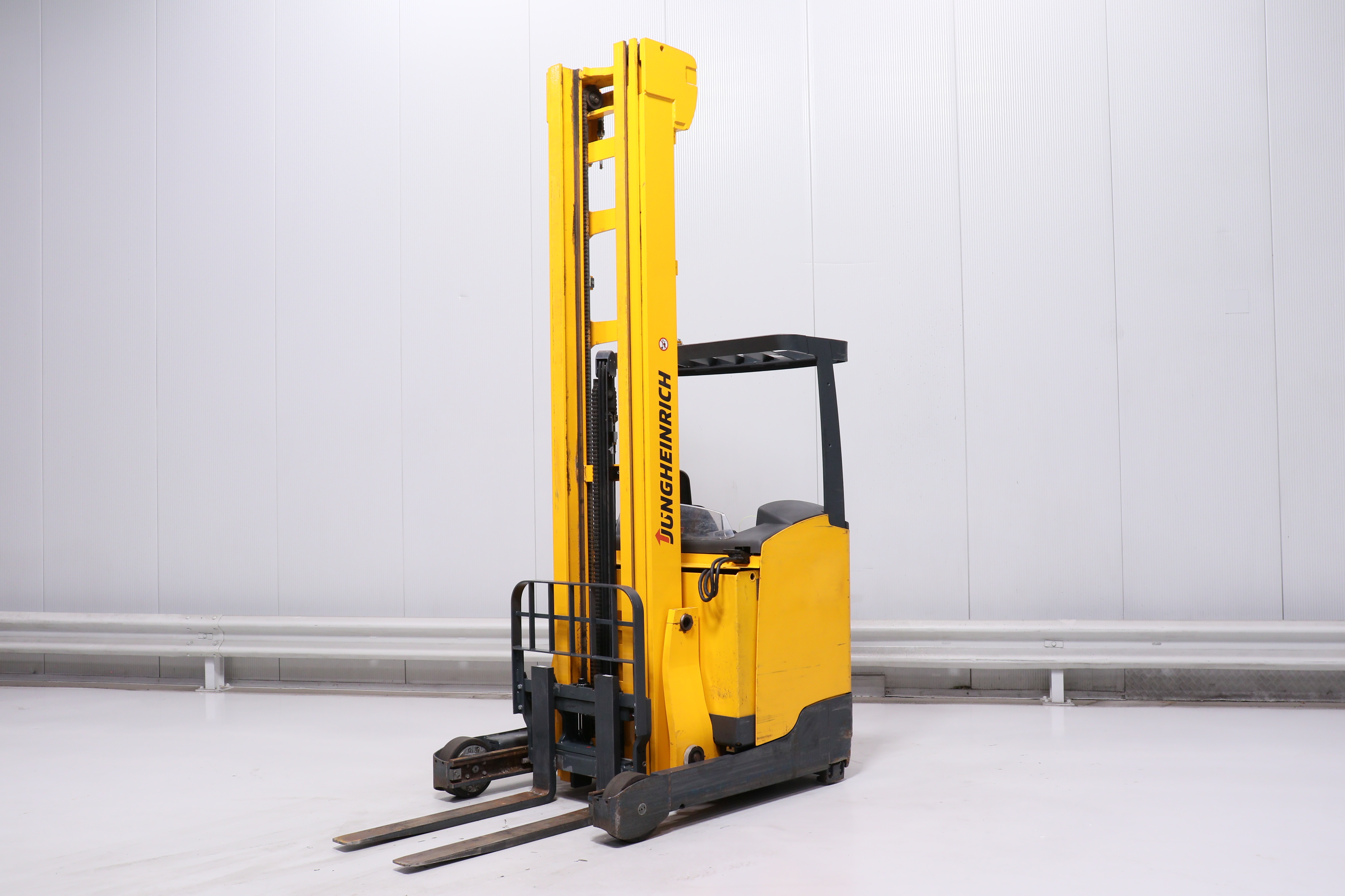Jungheinrich ETV214 Lisman Forklifts TH
