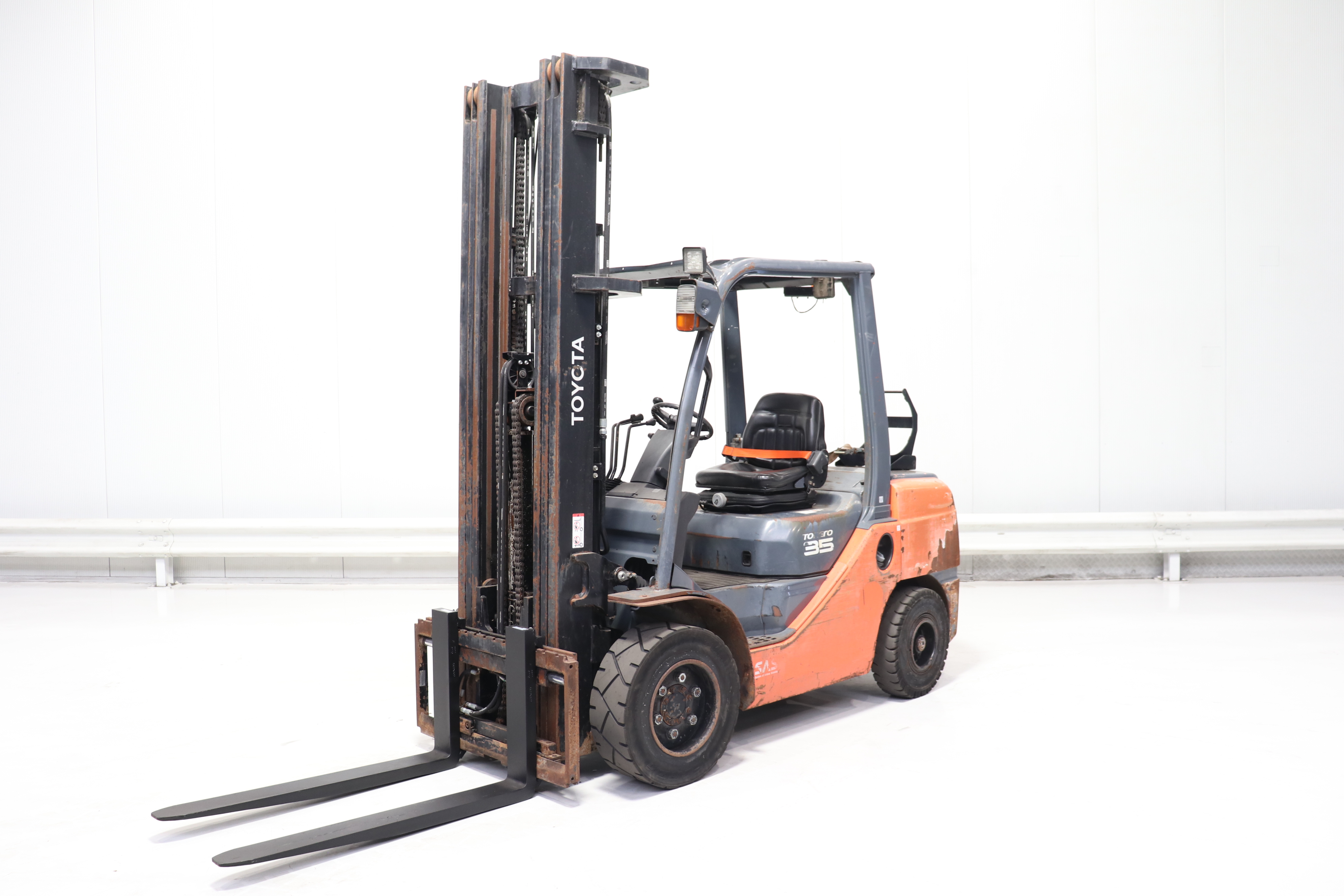 159379 Toyota 02-8-FGJF-35