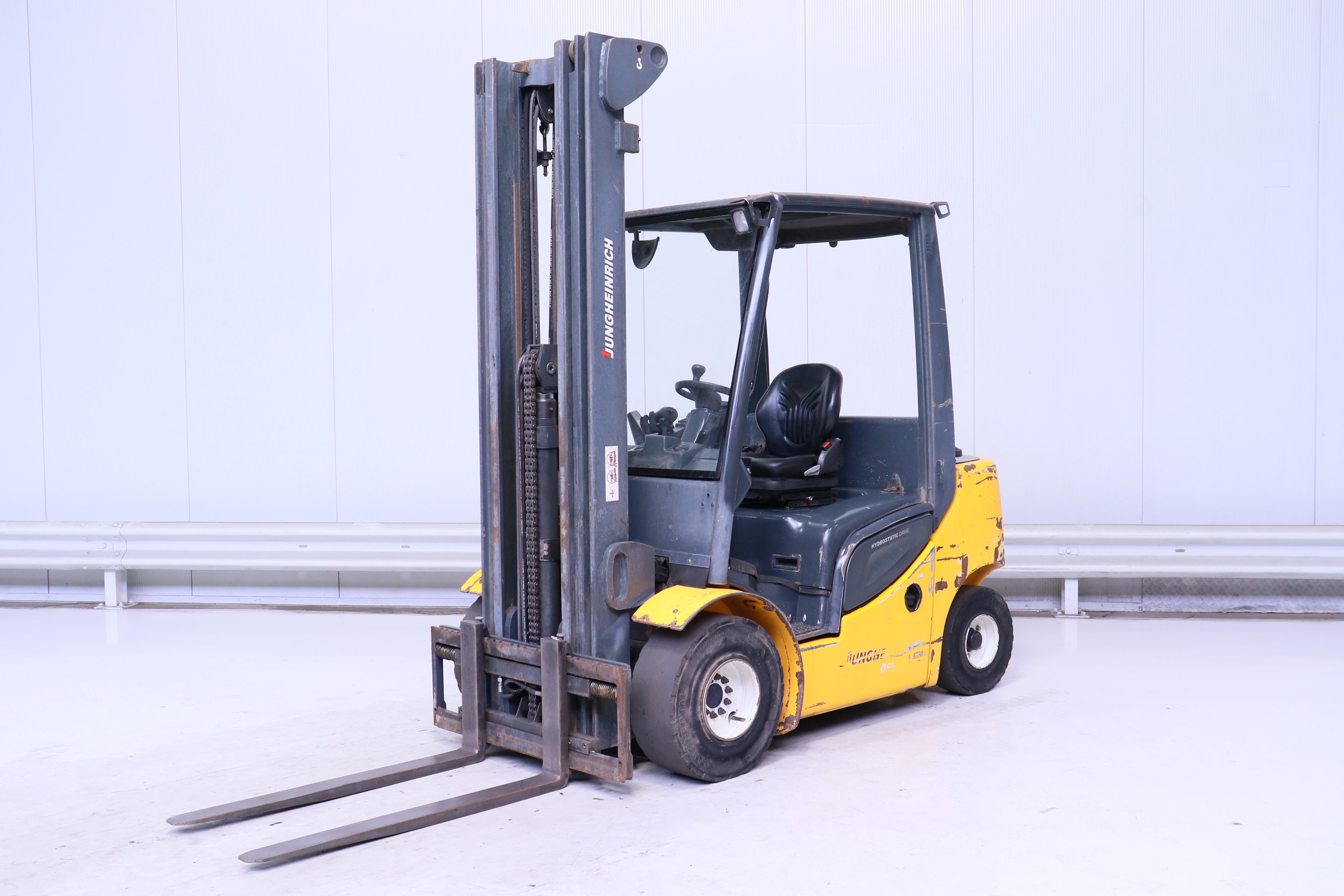 Jungheinrich DFG425S Lisman Forklifts EN
