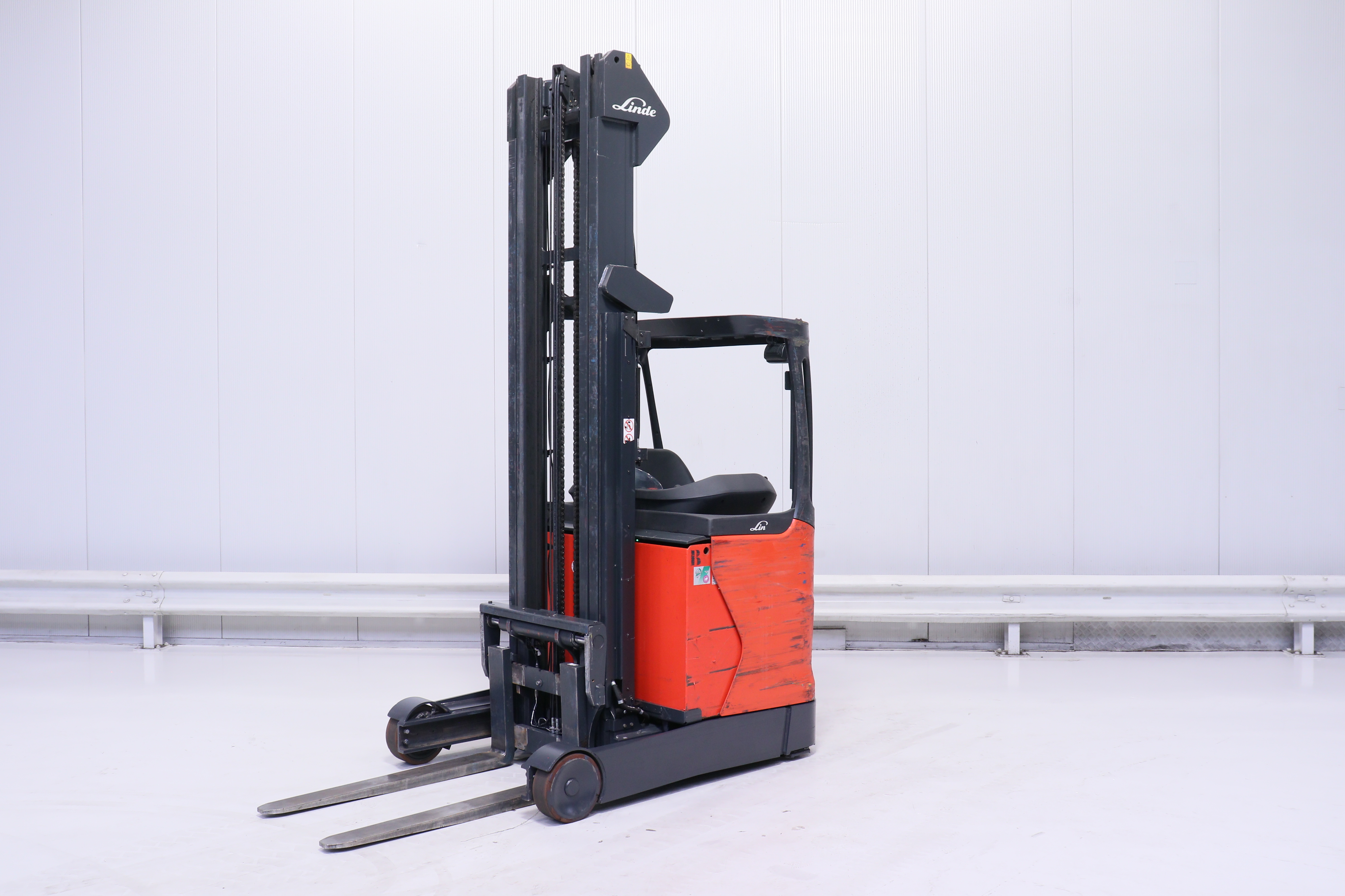 162179 Linde R-14-01 (1120)