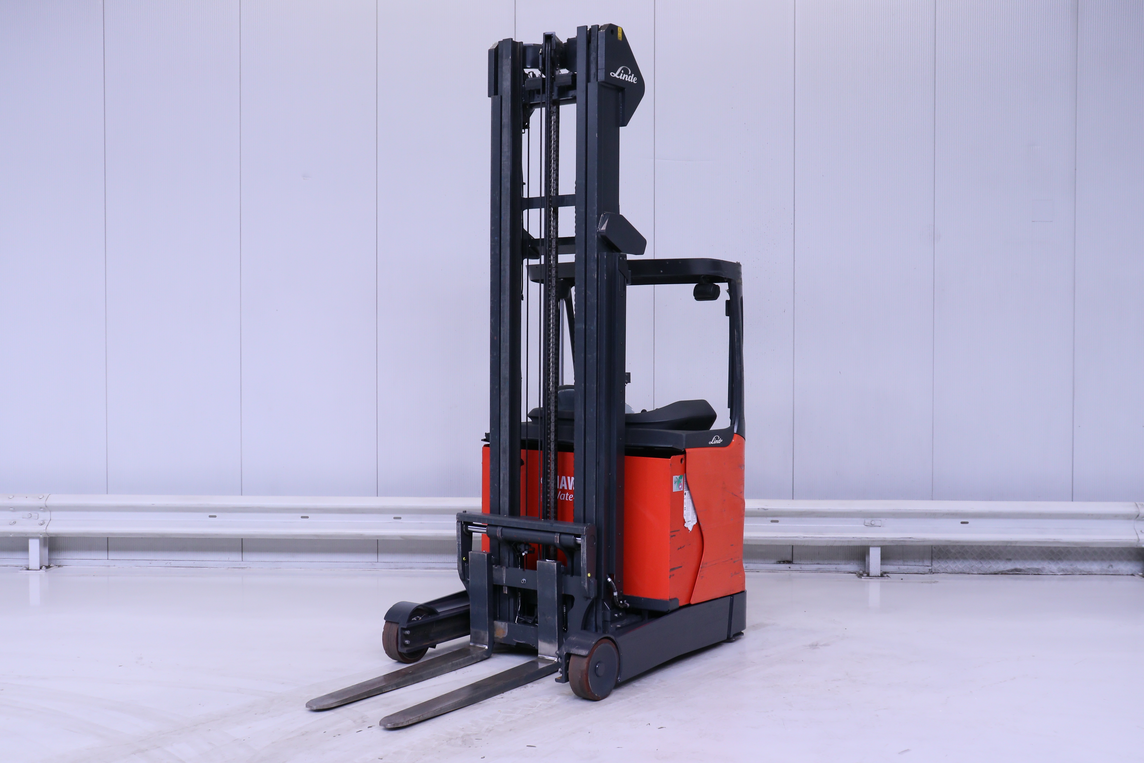 162183 Linde R-14-01 (1120)