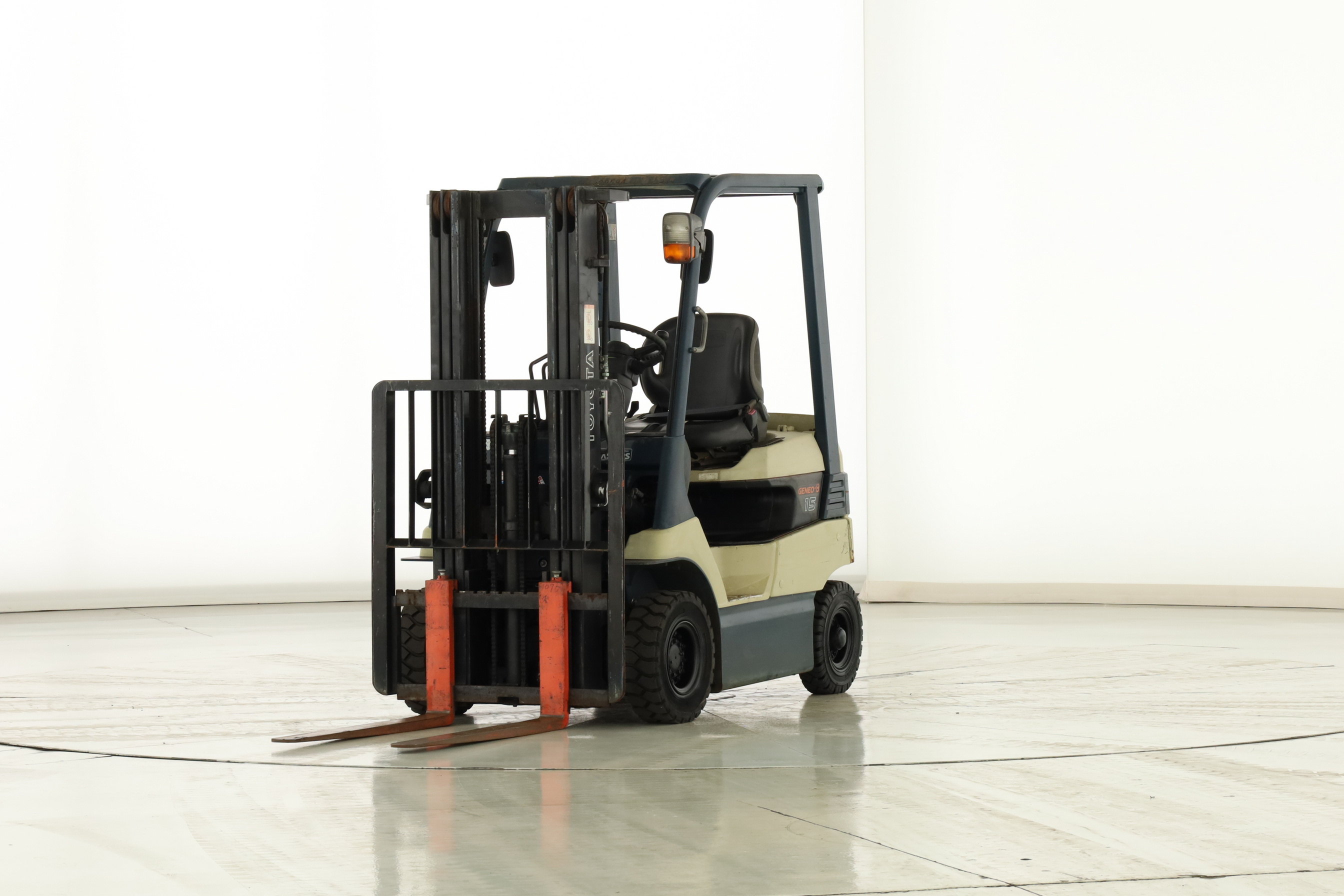 166081 Toyota 7-FB-15