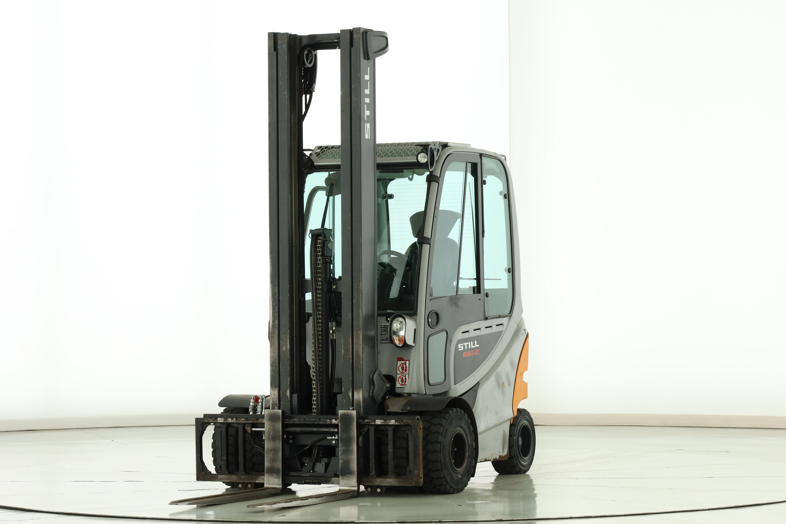 167285 Still RX-60-25