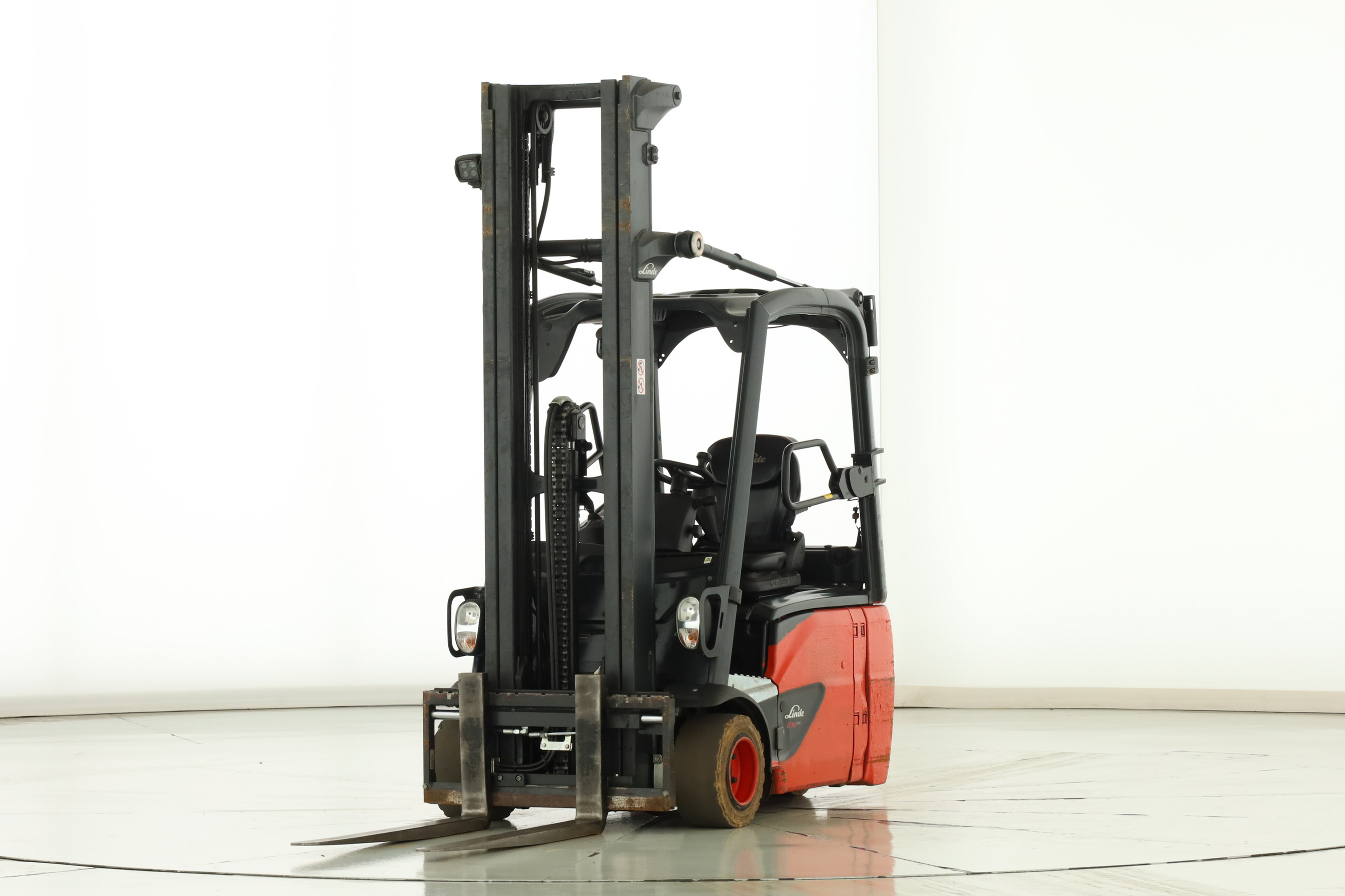 168077 Linde E-18-02 (386)