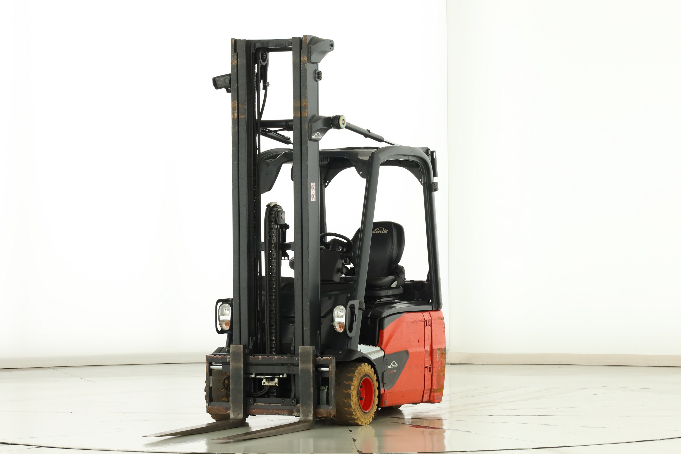 168080 Linde E-18-02 (386)