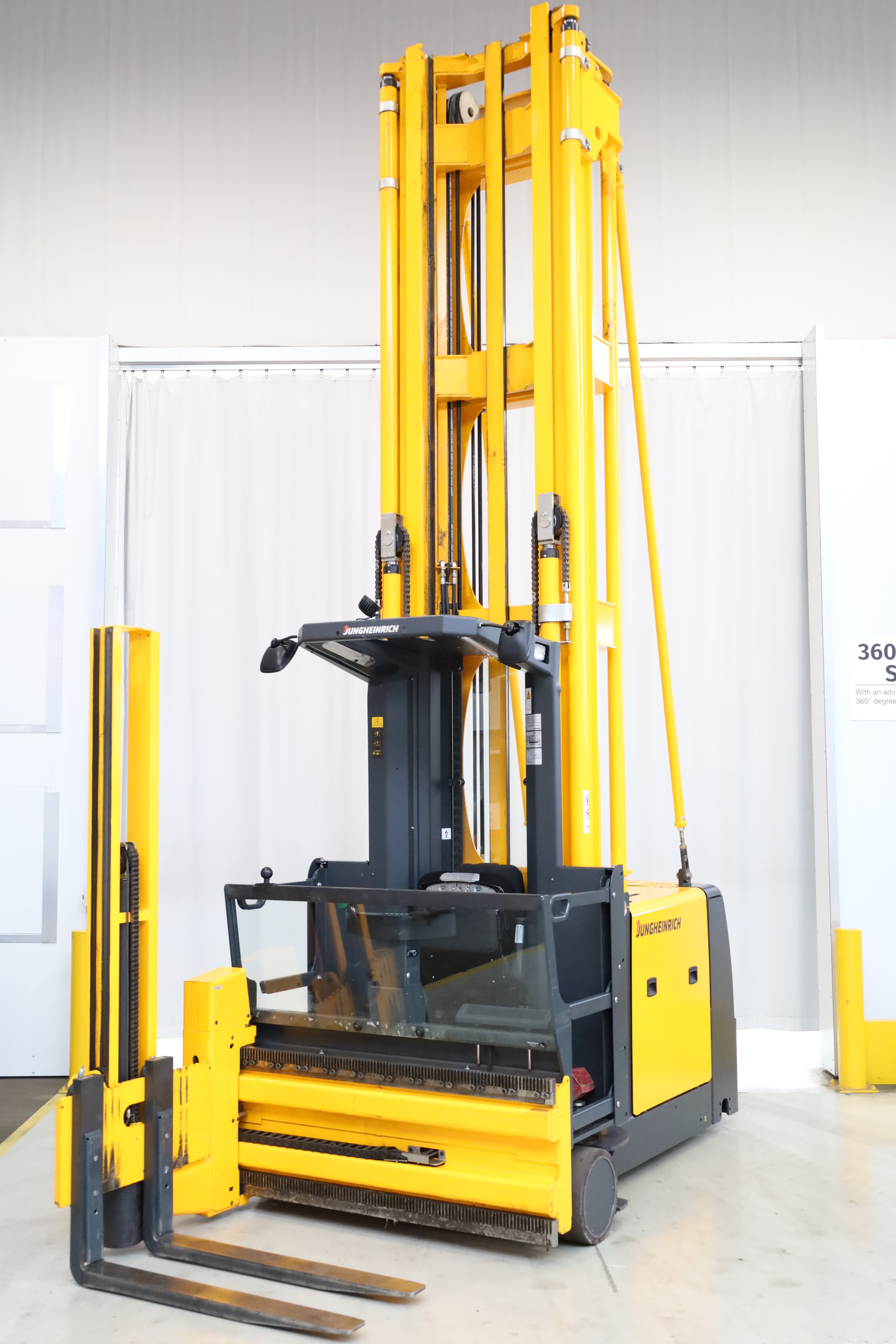171001 Jungheinrich EKX-515