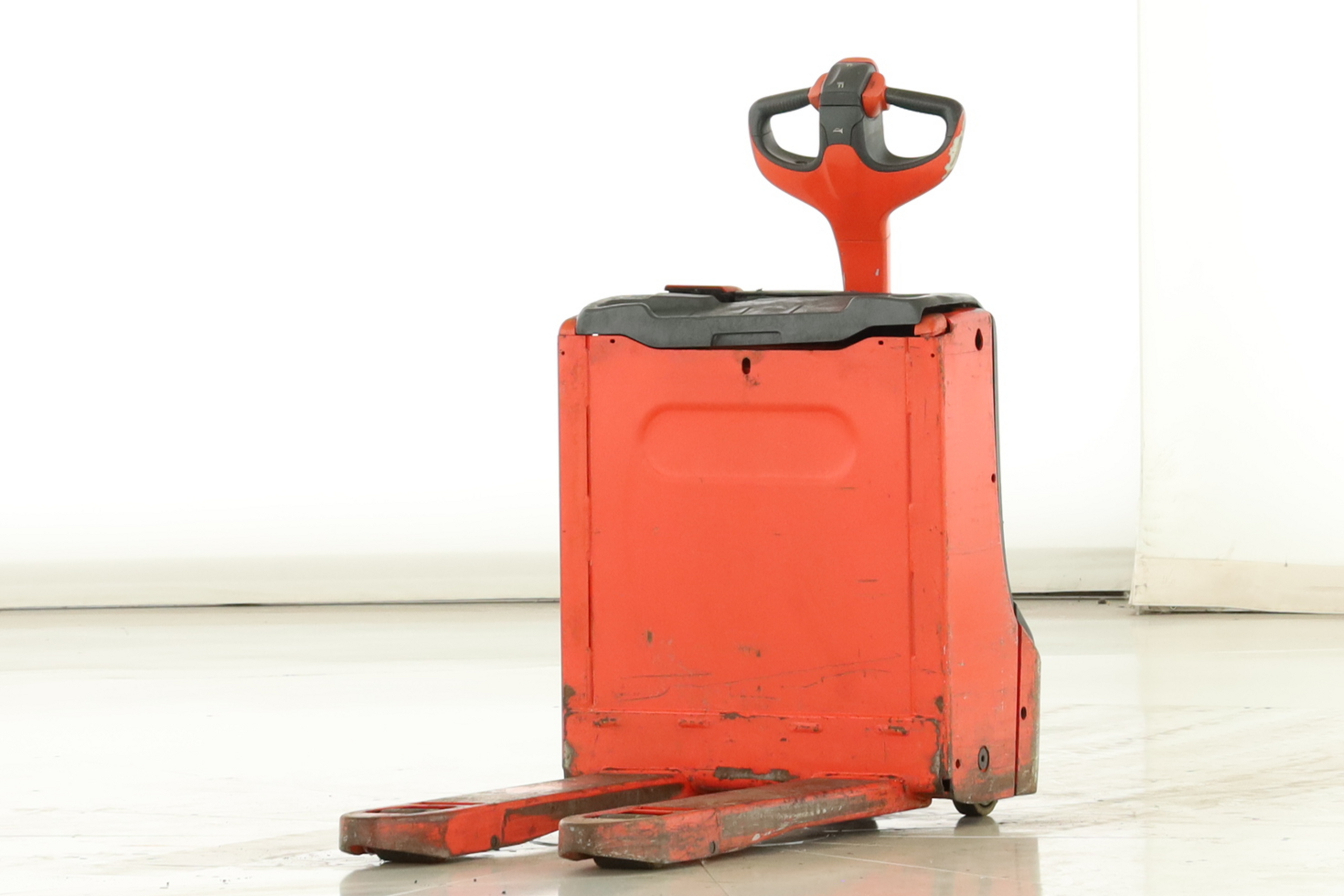 172698 Linde T-16 (1152)