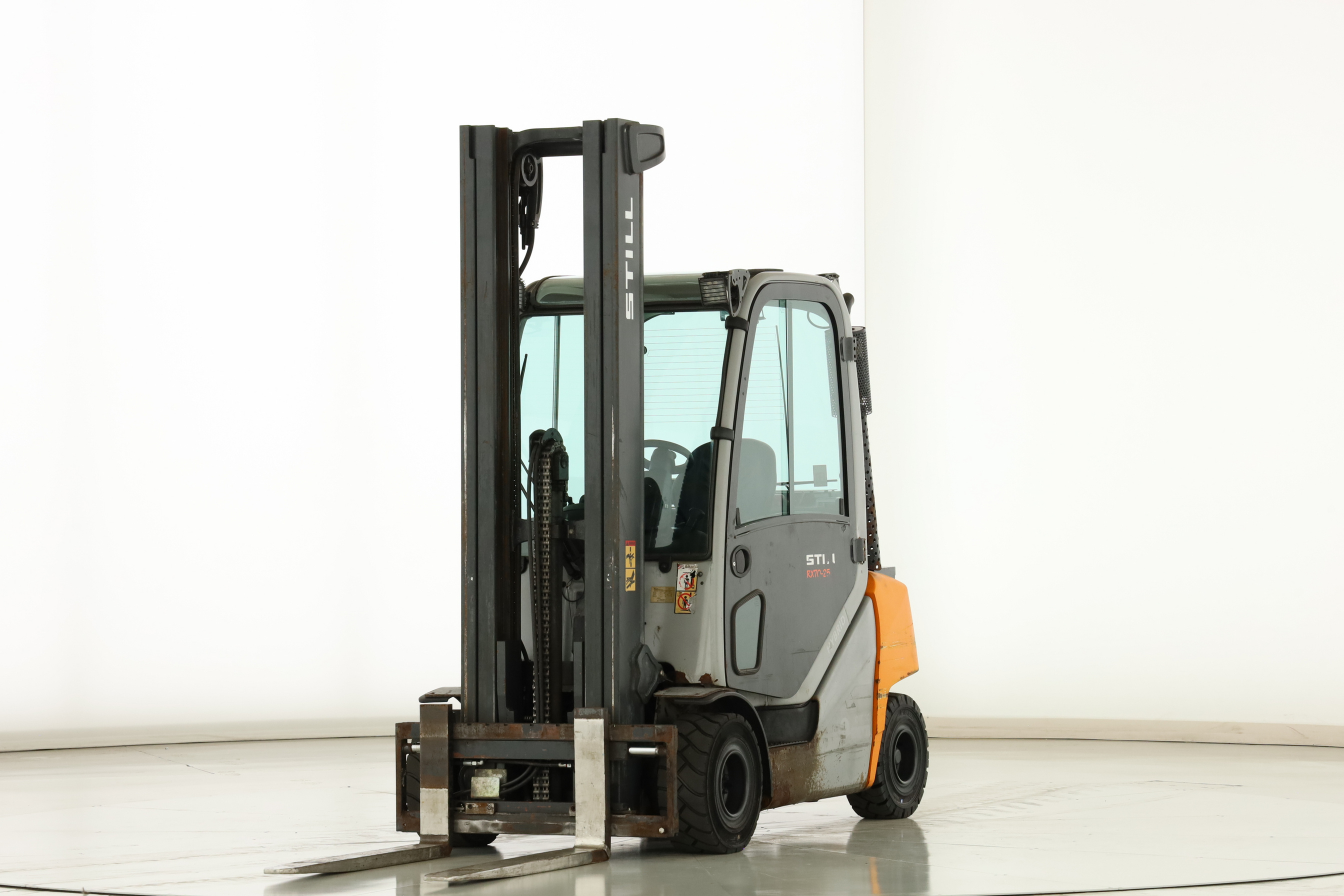 172759 Still RX-70-25