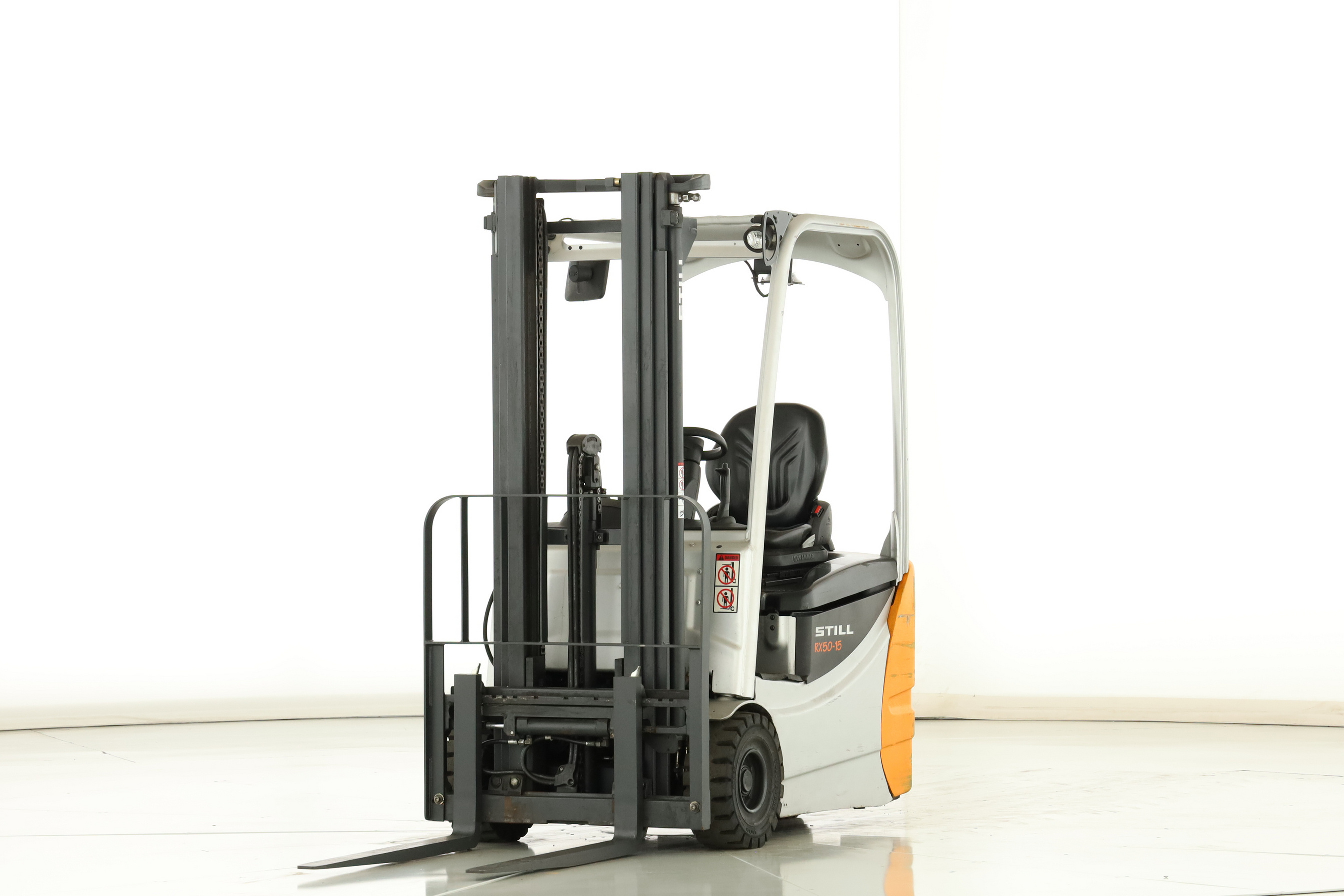 172772 Still RX-50-15