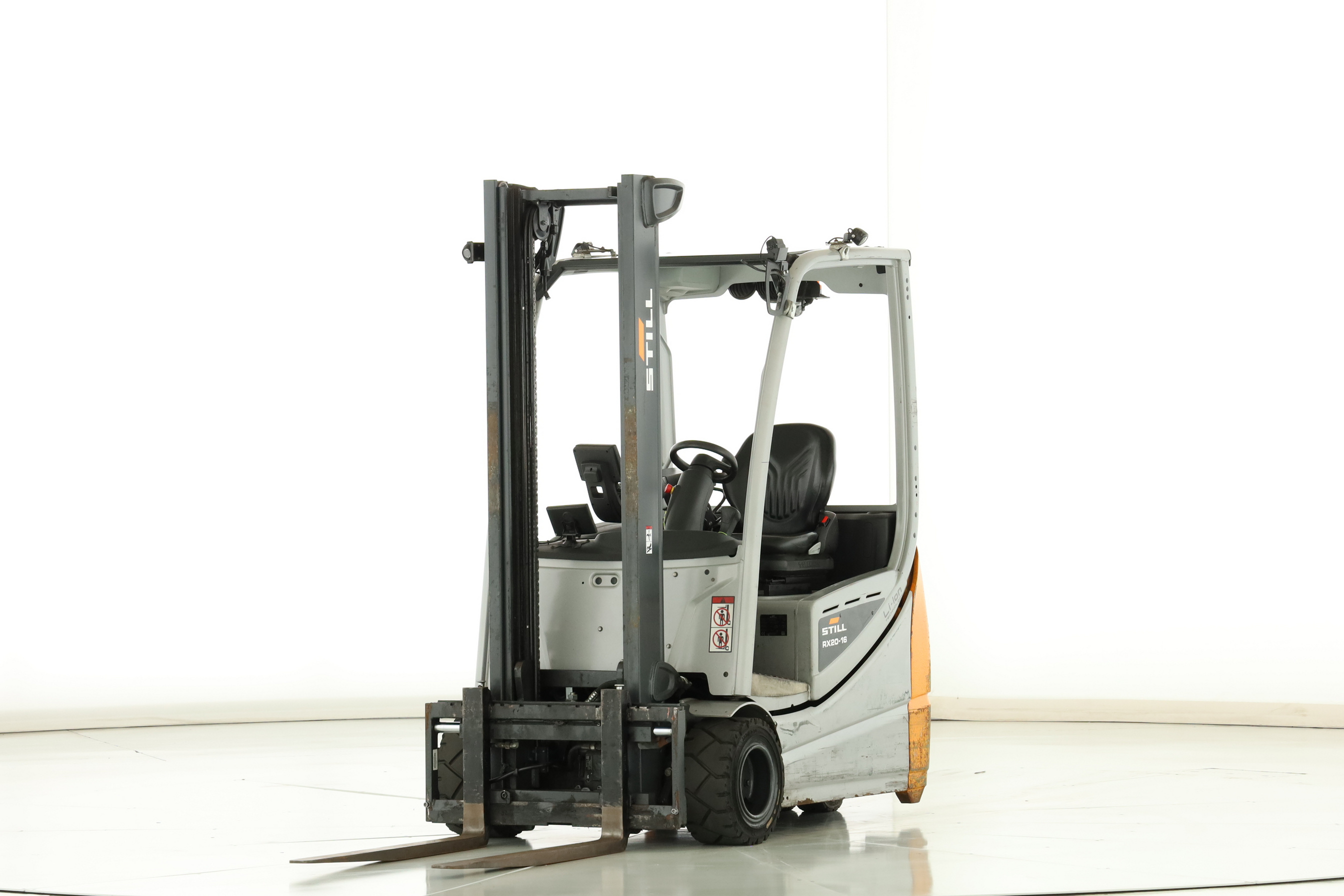 172773 Still RX-20-16