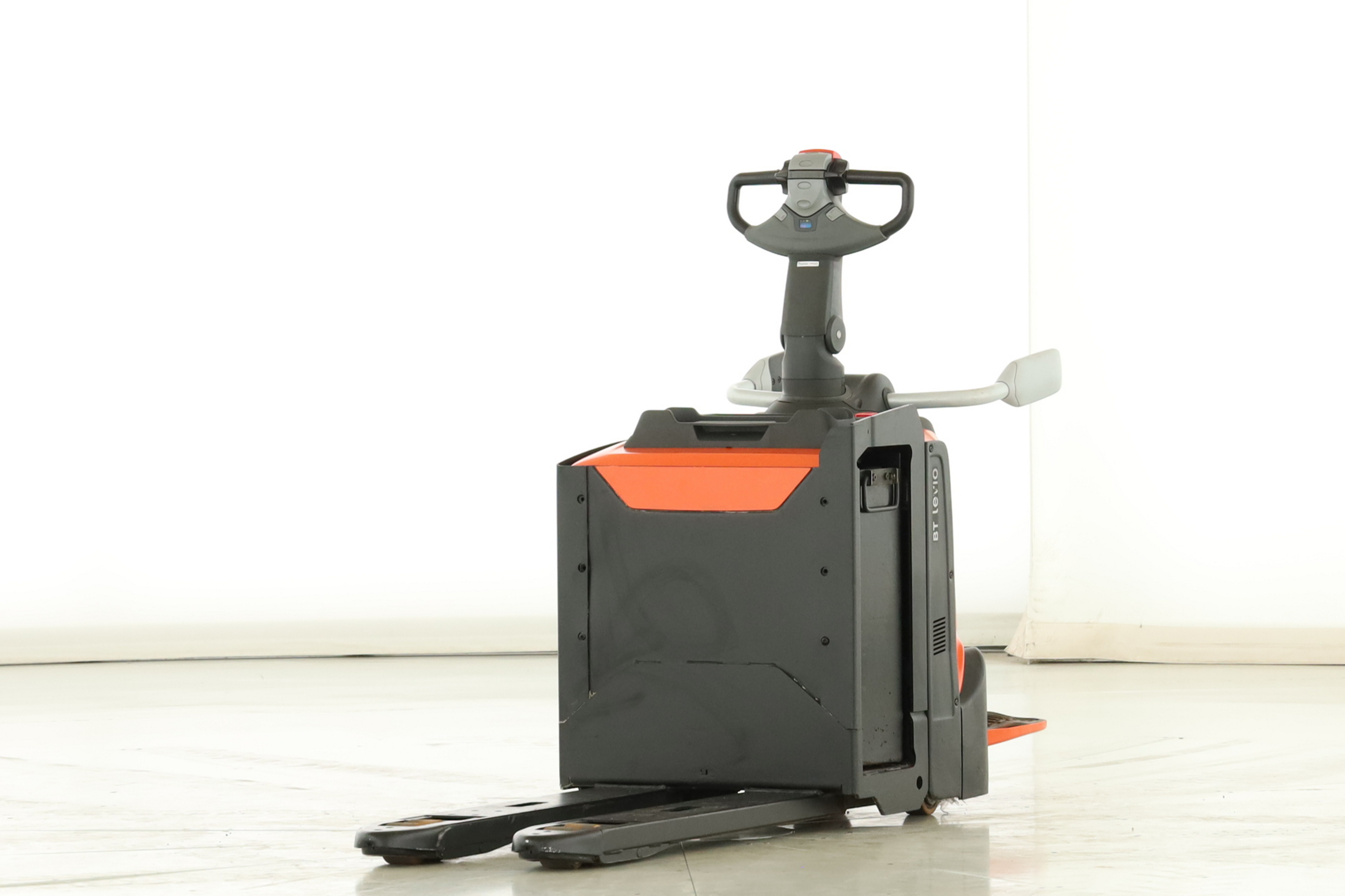 173179 Toyota LPE-200