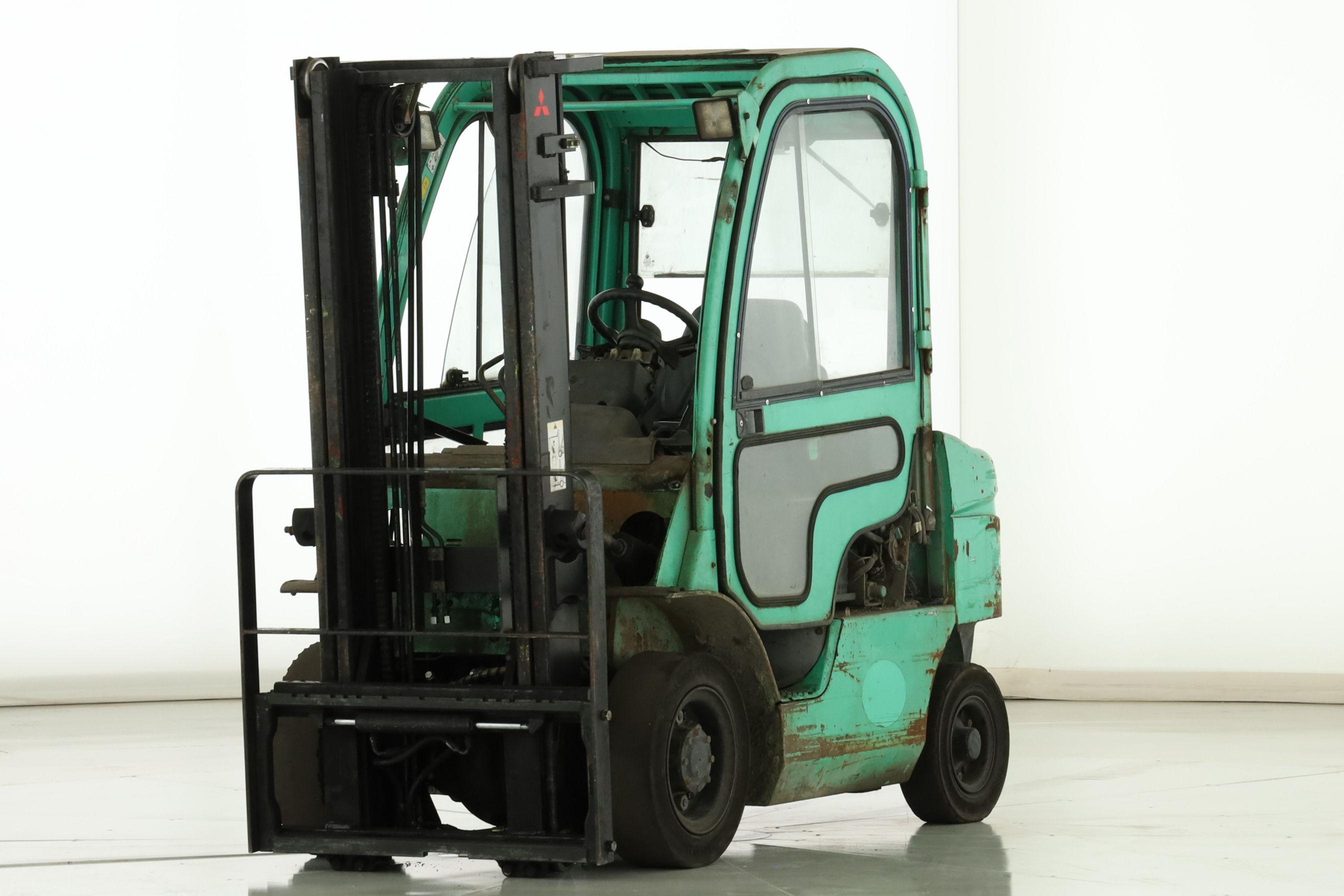 173505 Mitsubishi FG-25-N