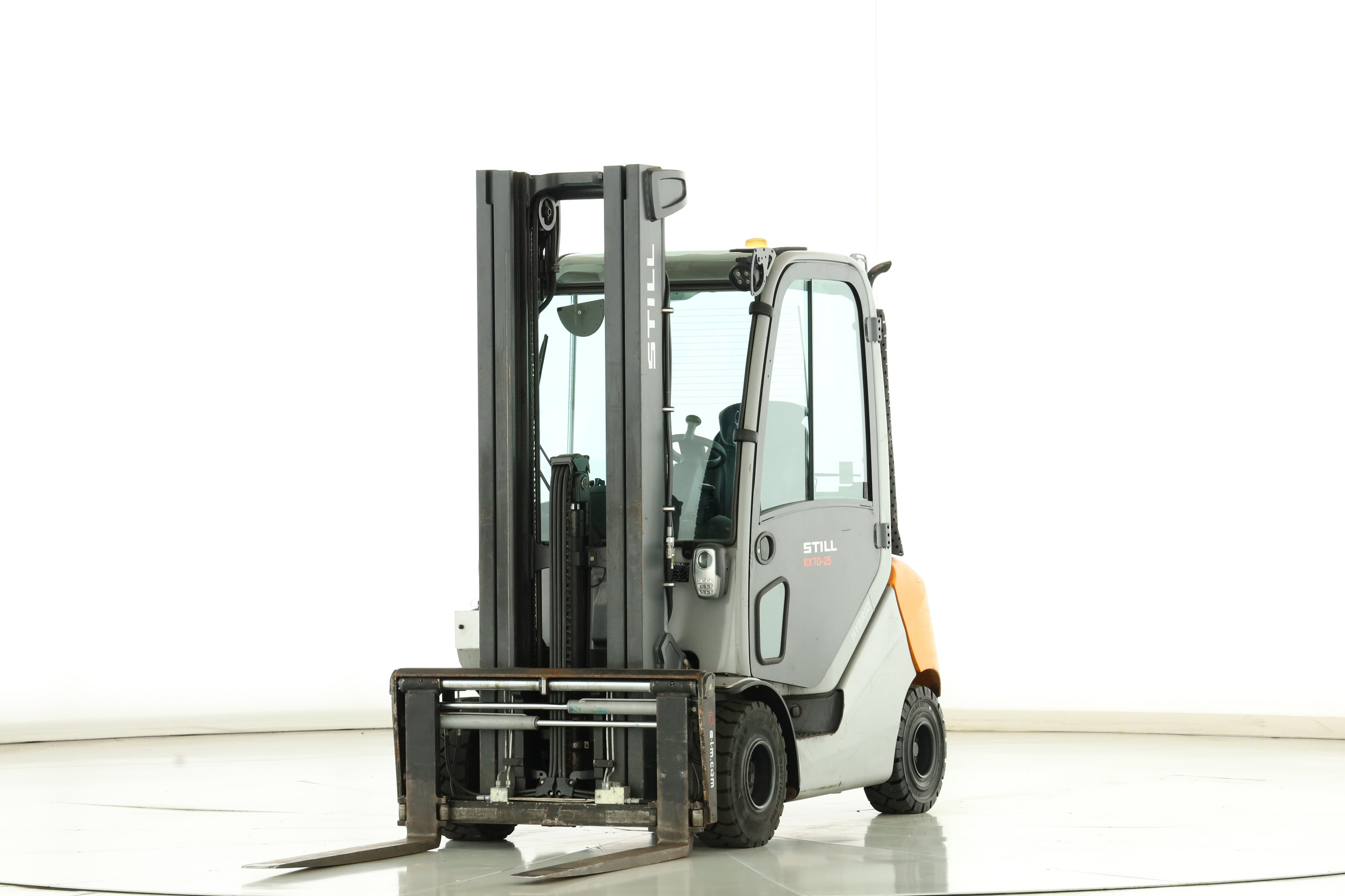 173821 Still RX-70-25