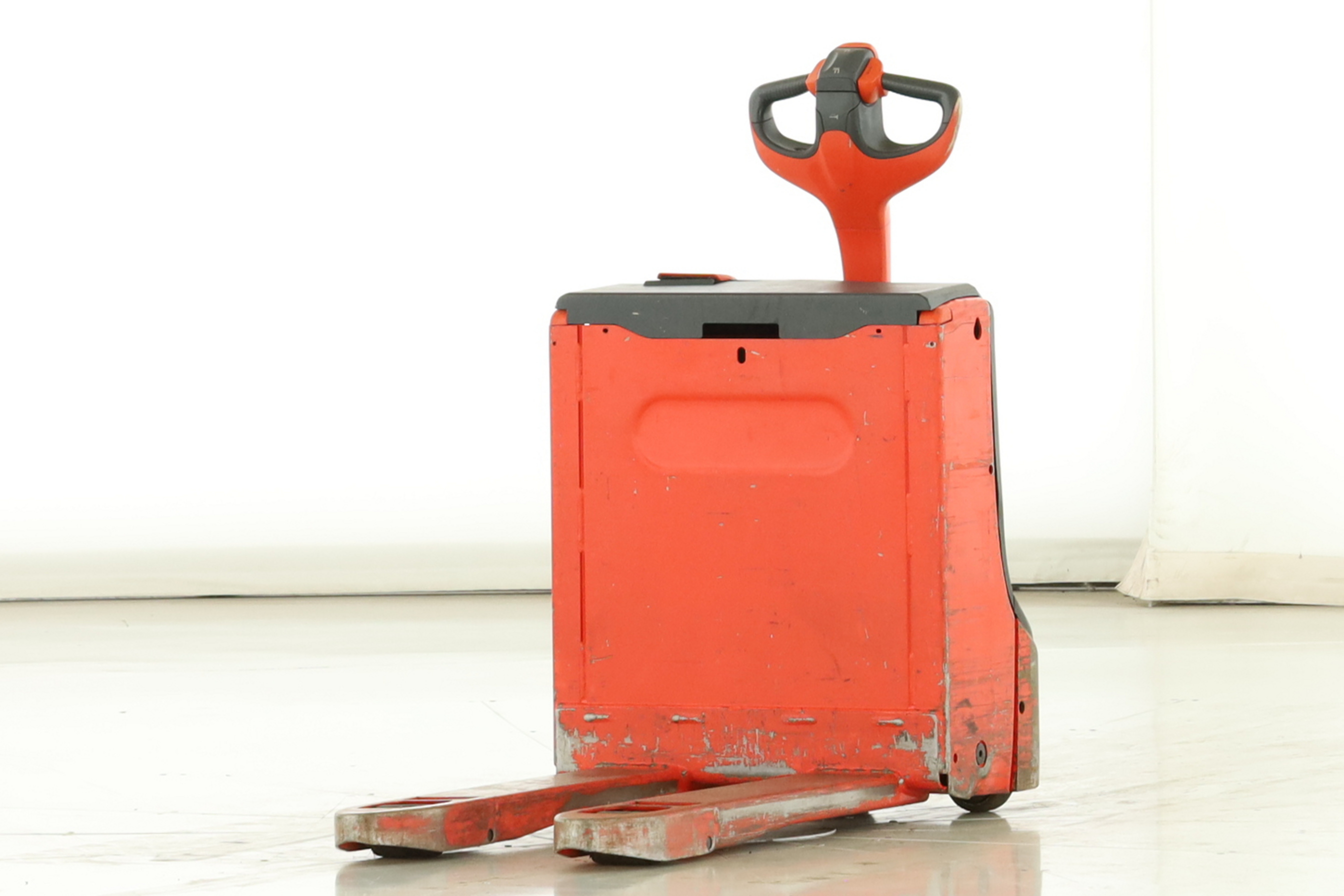 173938 Linde T-16 (1152)