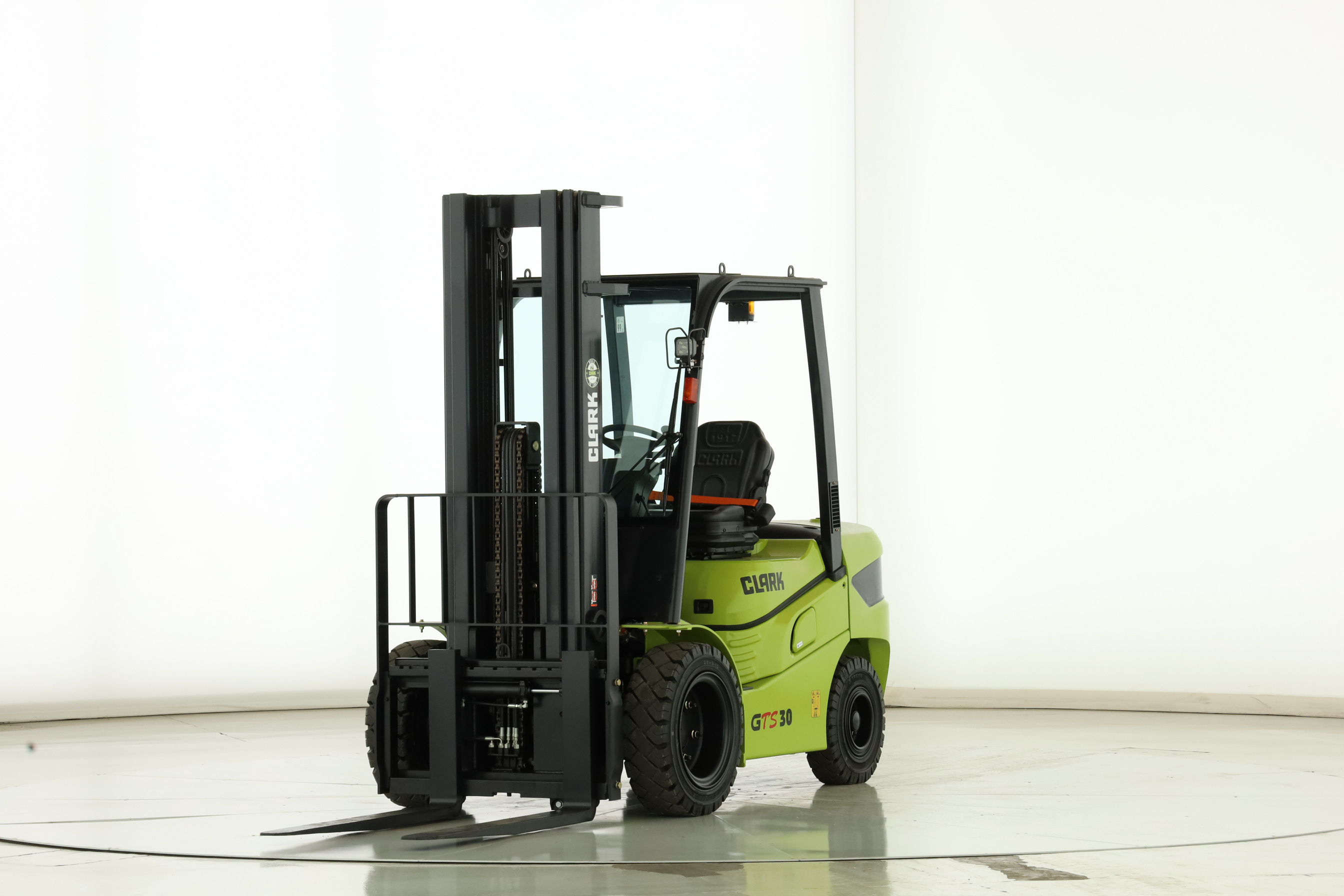 173997 Clark GTS-30-D