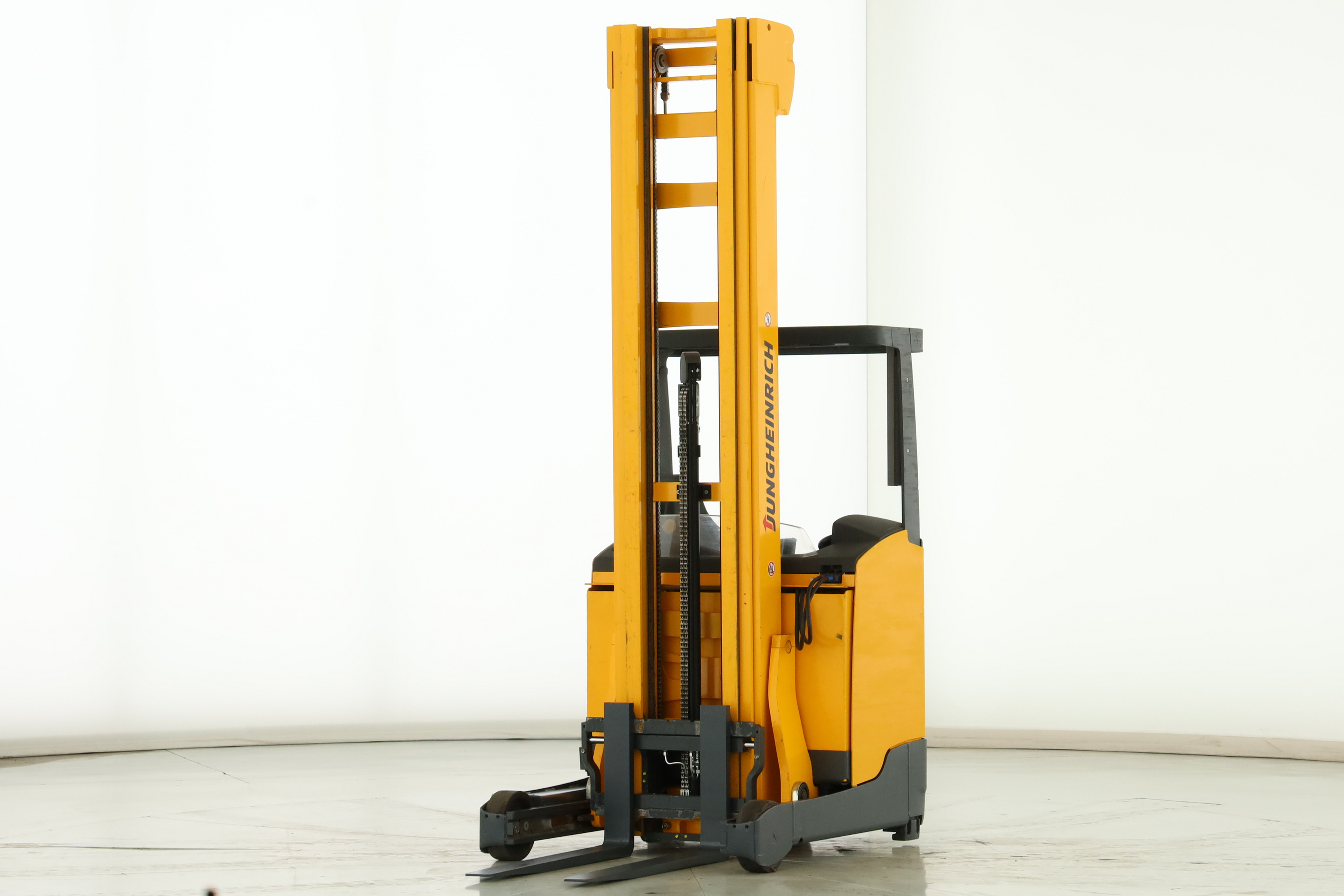 174215 Jungheinrich ETV-214