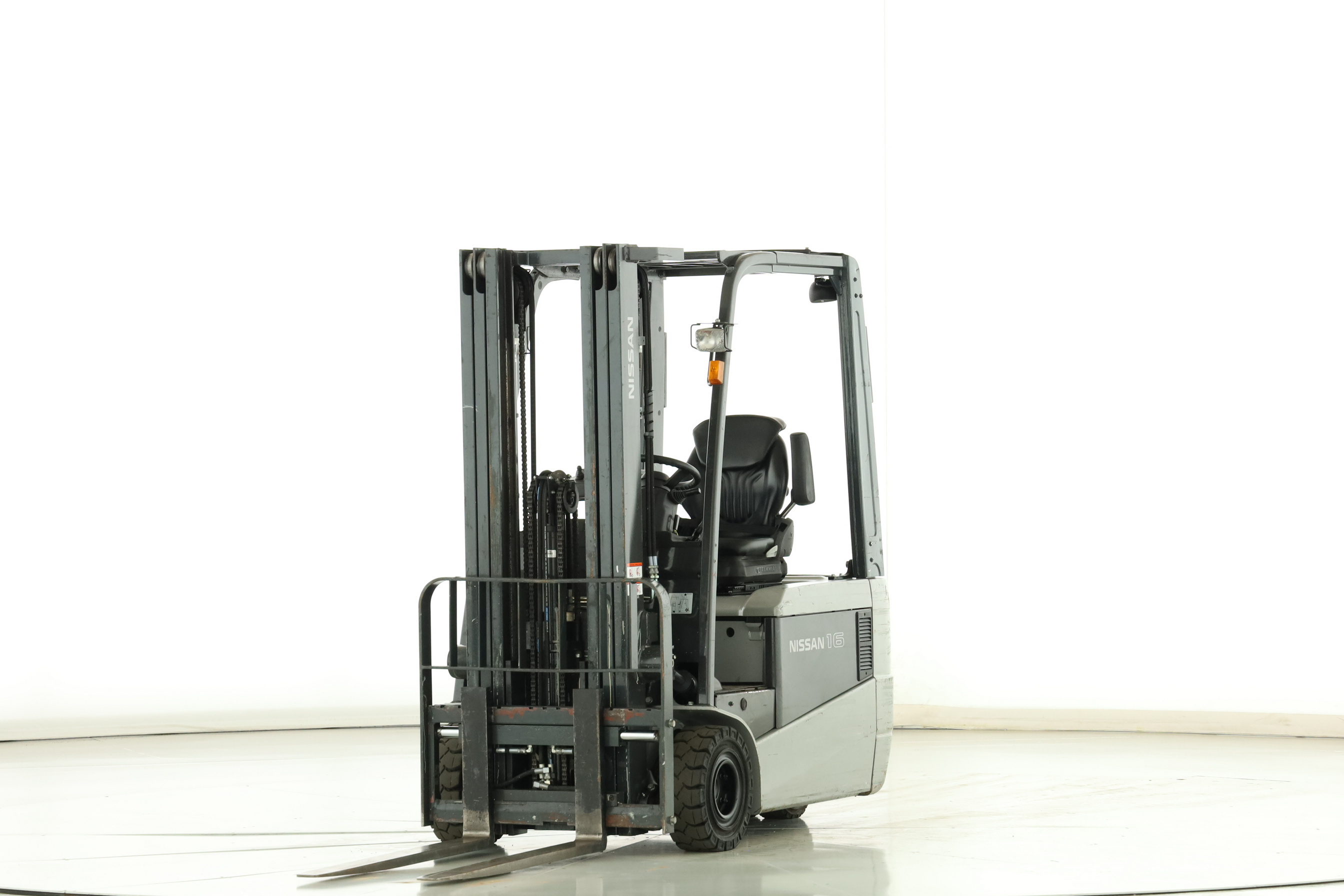 174582 Nissan AG-1-N-L-16-Q