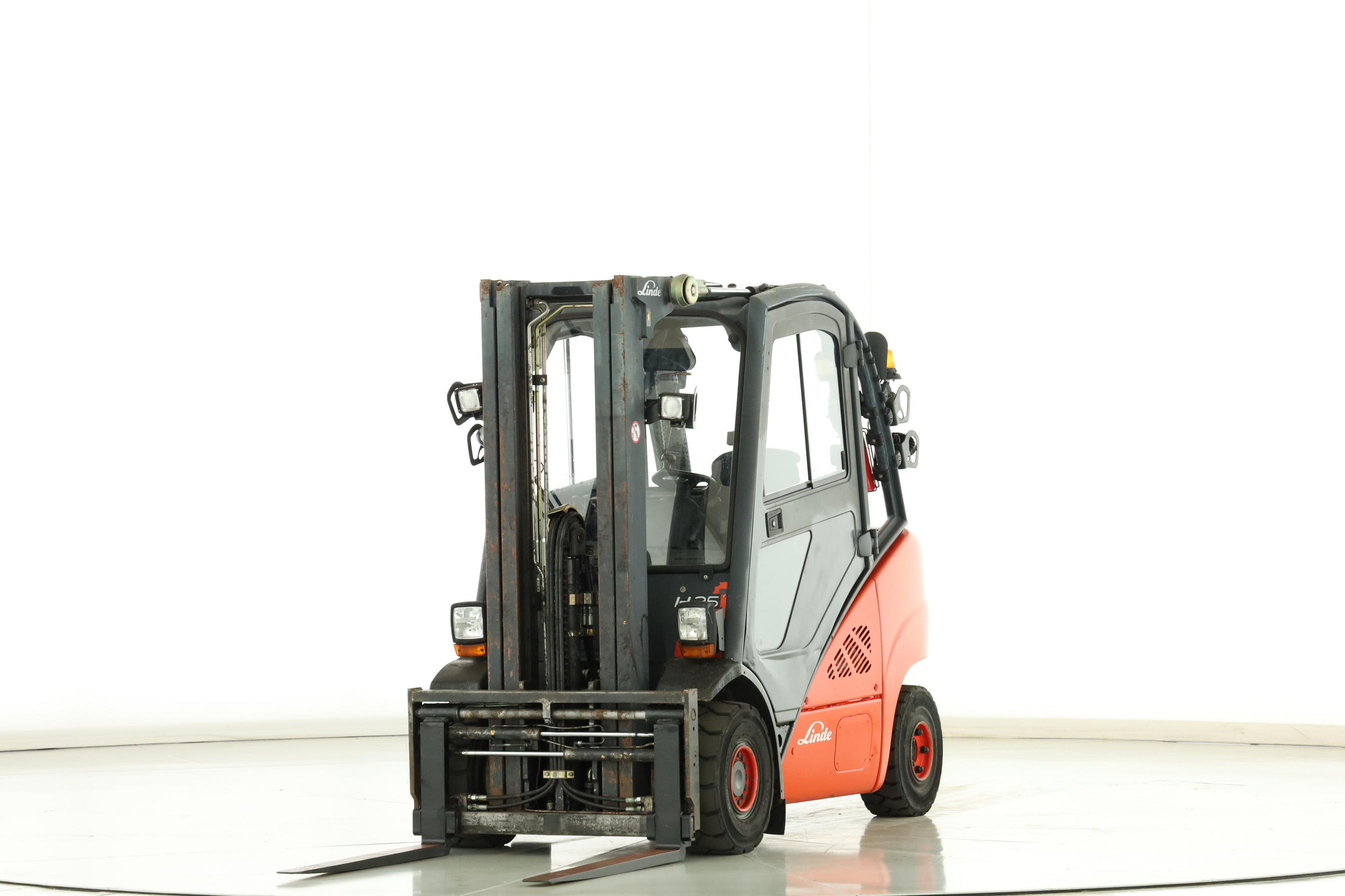 174683 Linde H-25-D-01 (392)