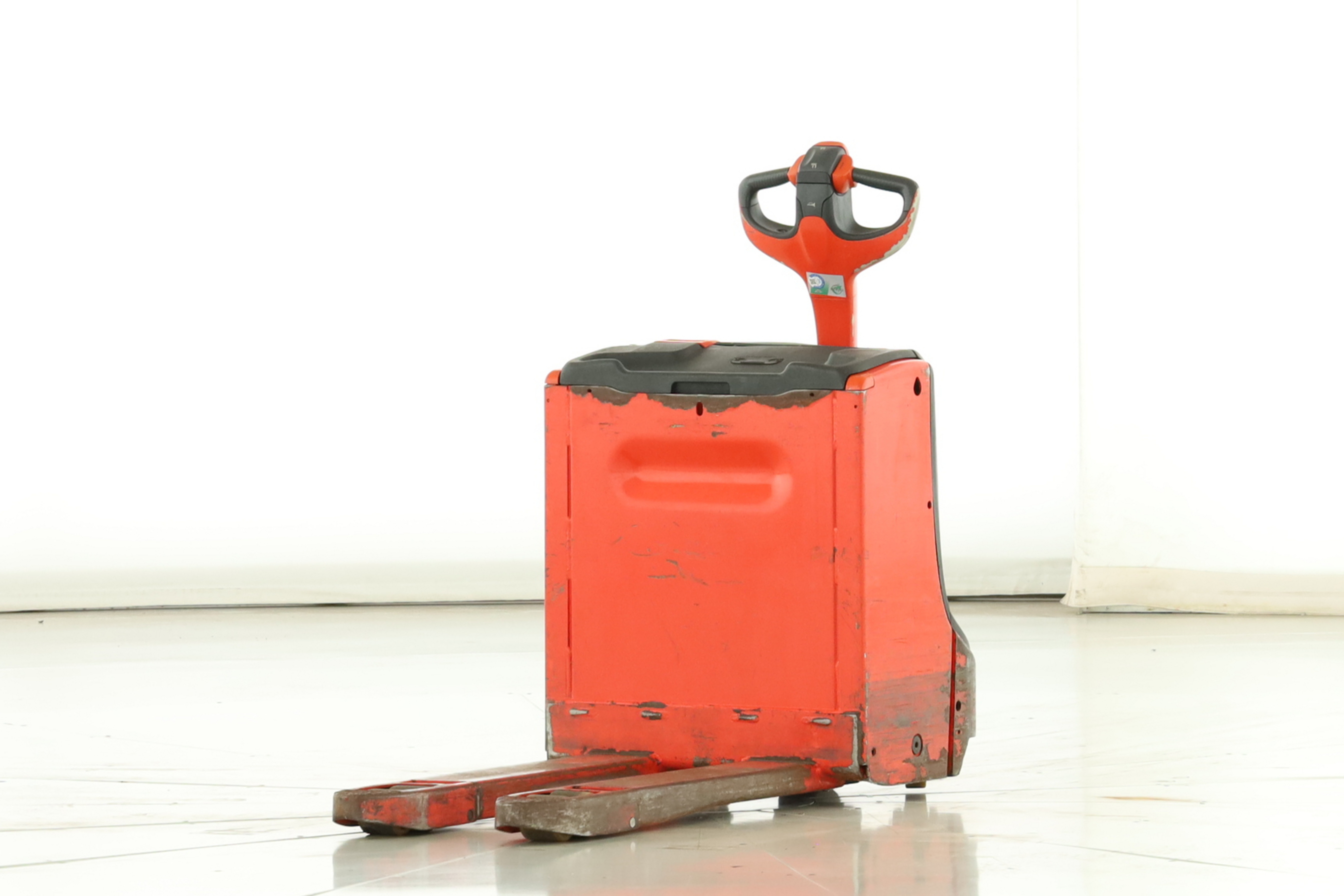 174744 Linde T-16 (1152)