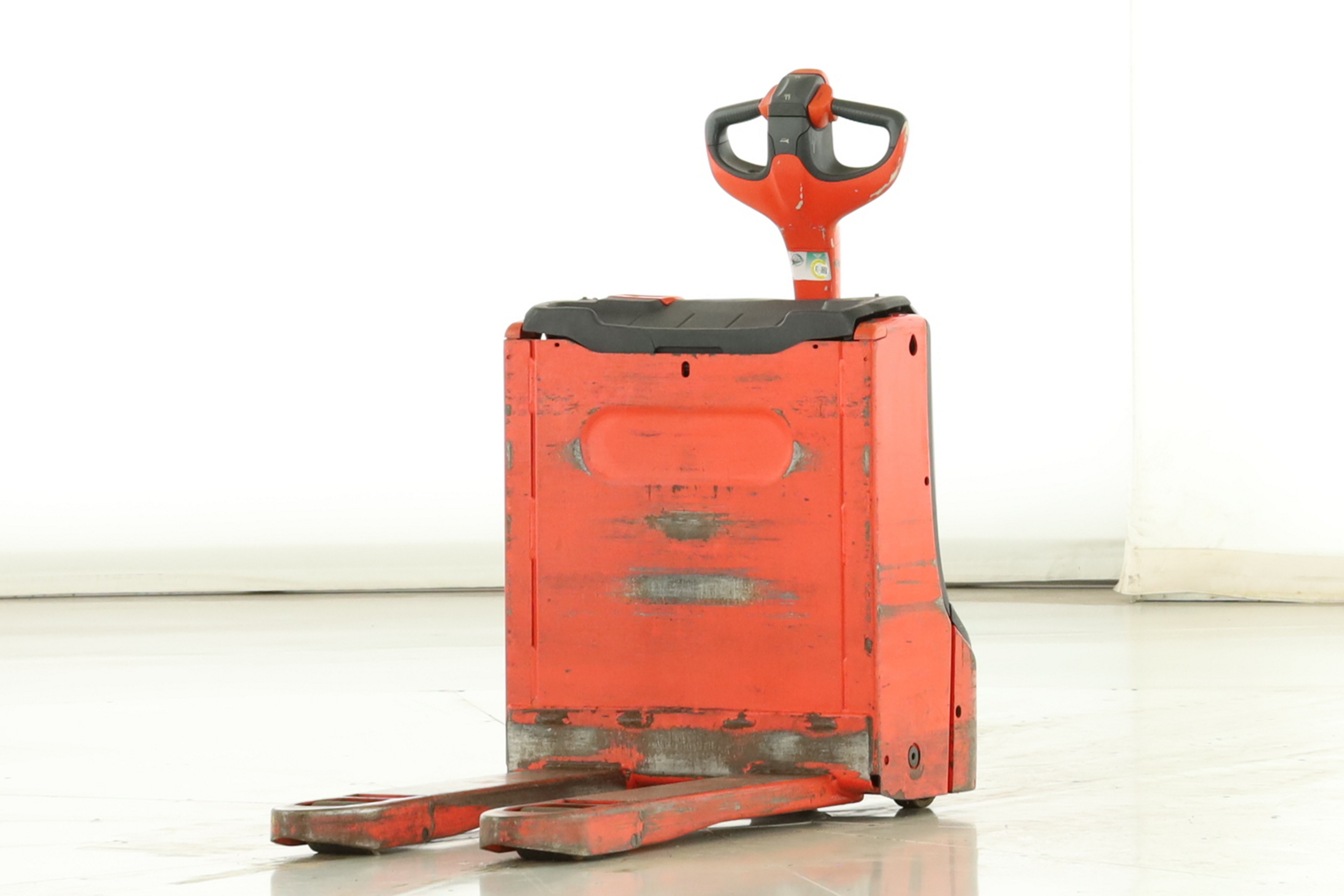 174756 Linde T-18 (1152)