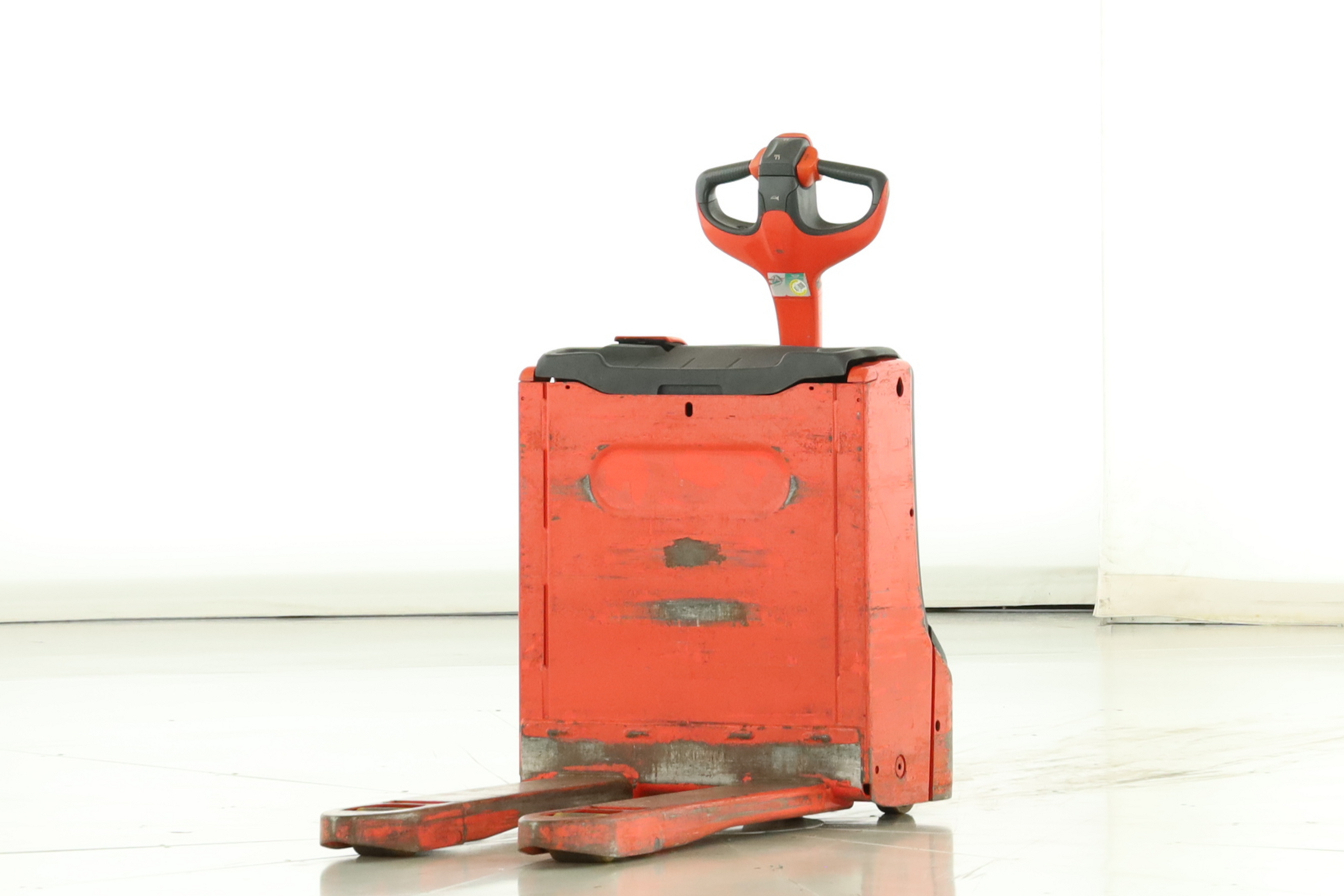 174763 Linde T-18 (1152)