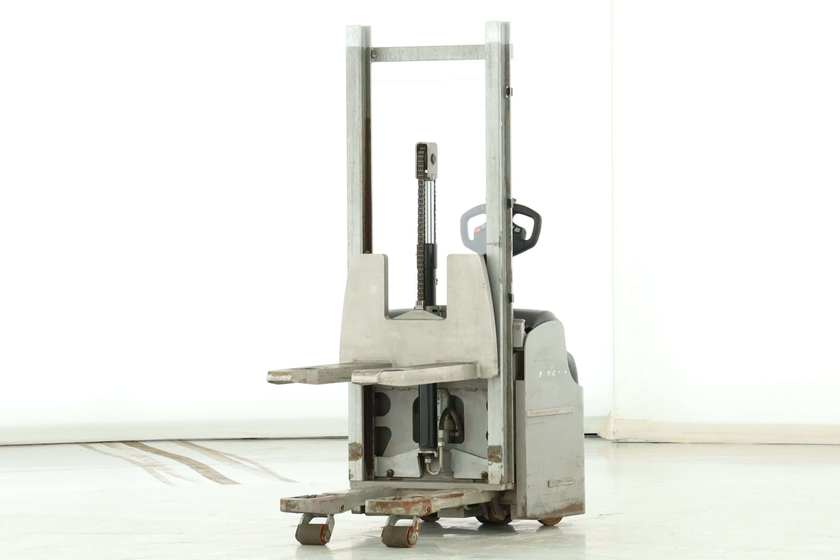 174857 Manitou ES-614-LIS-15-SP