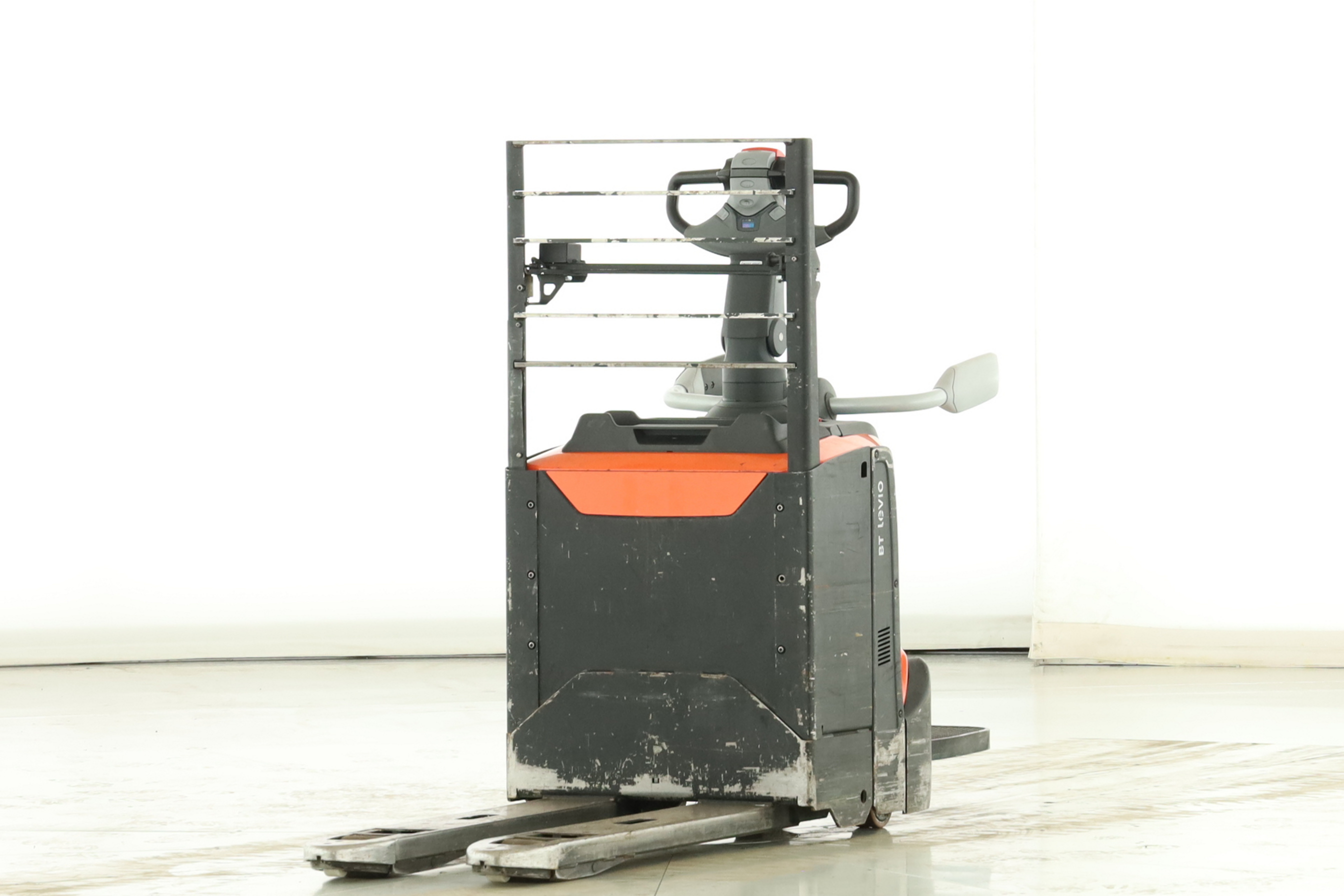 174940 Toyota LPE-200