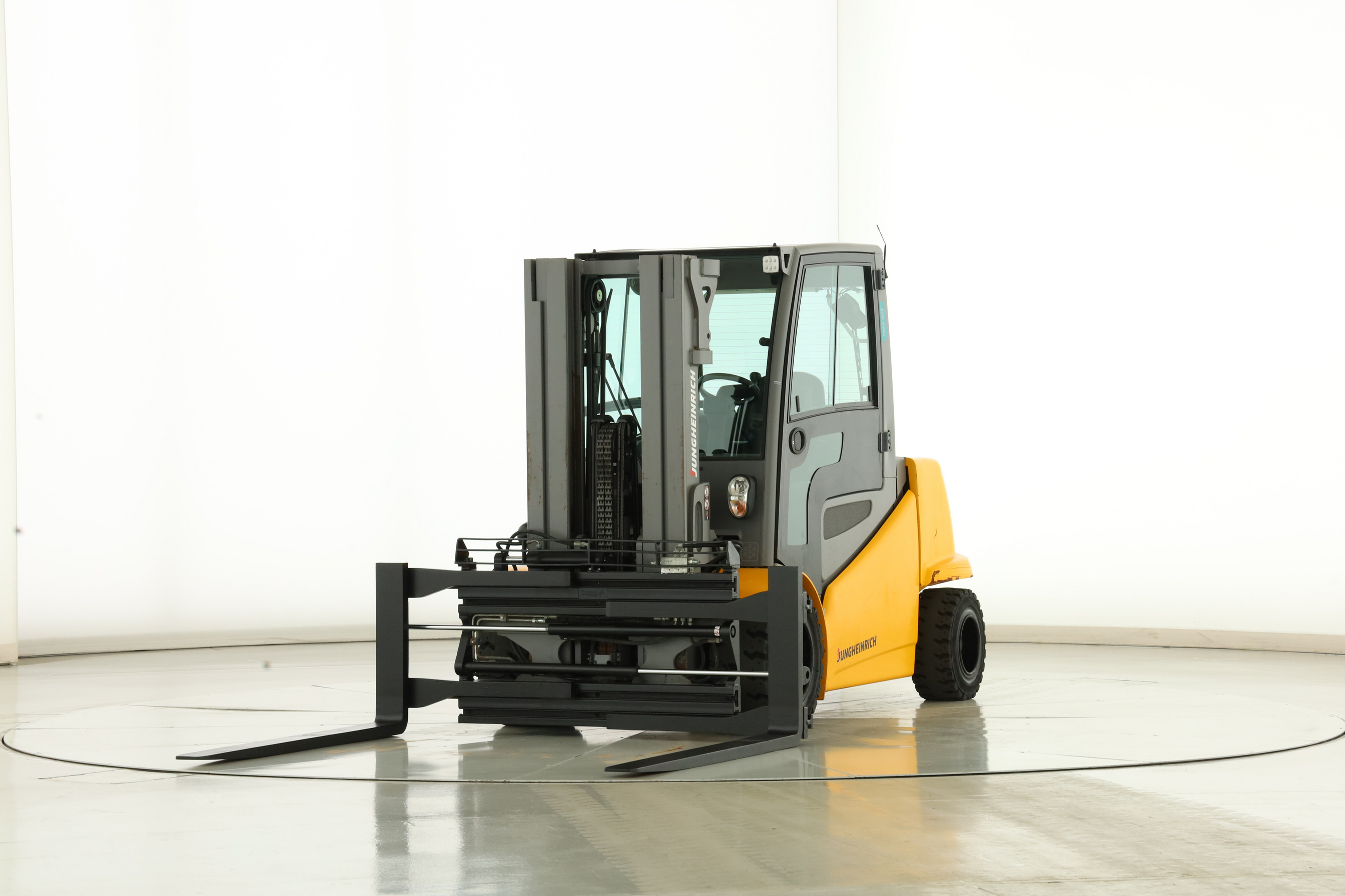 174994 Jungheinrich EFGS-40-S