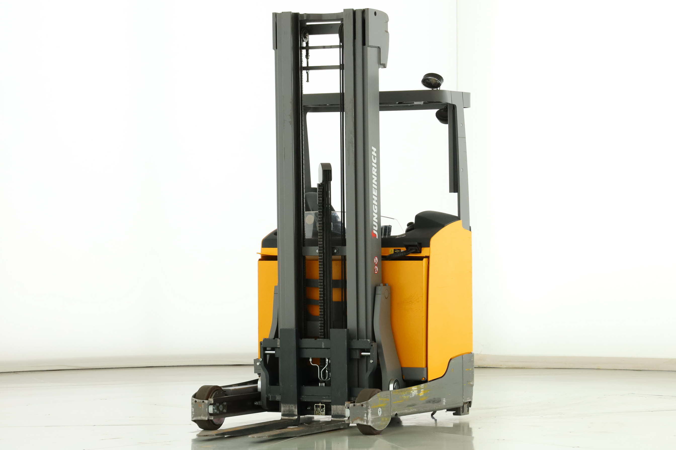 175010 Jungheinrich ETV-214