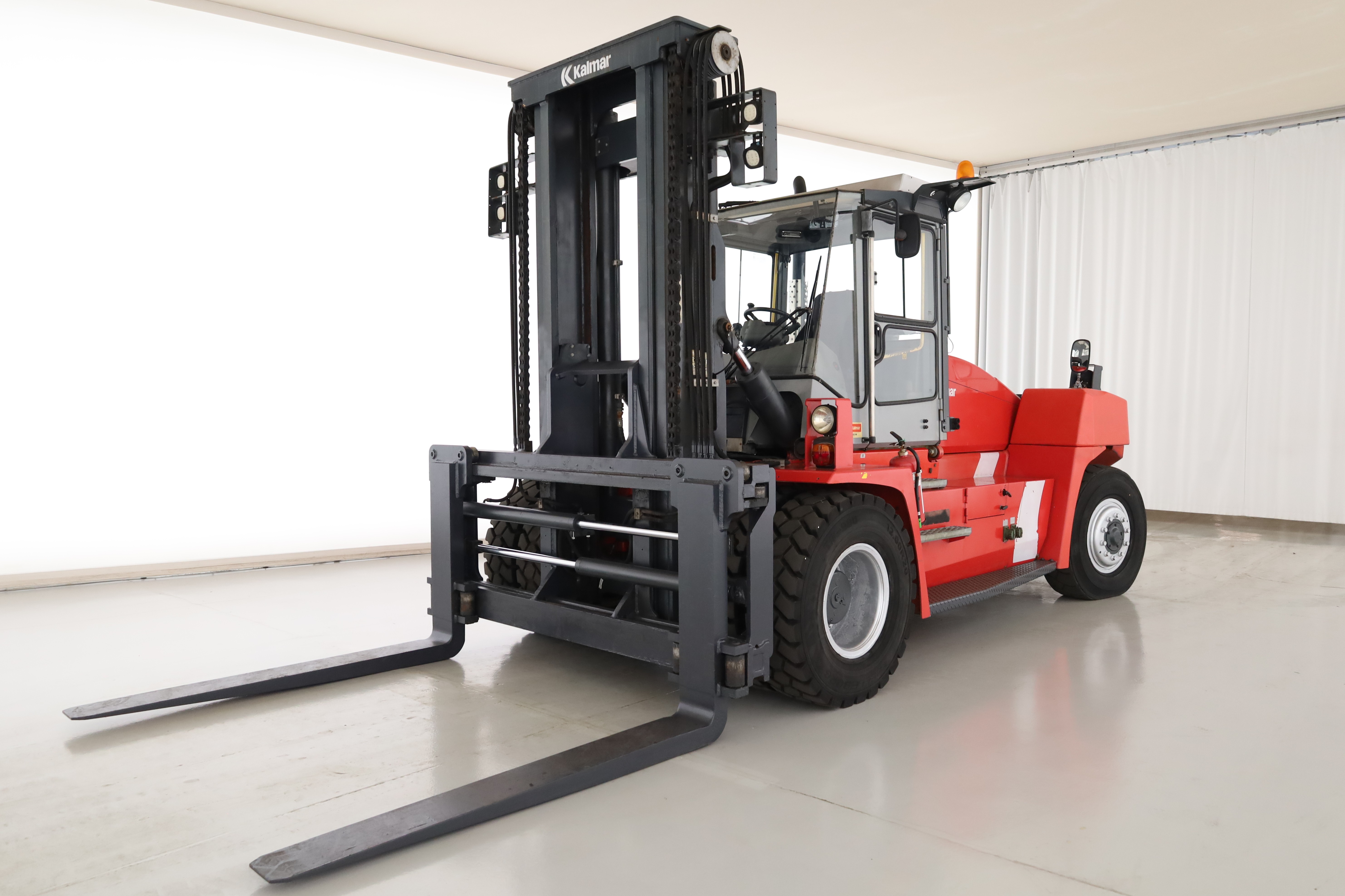 175013 Kalmar DCE-160-12