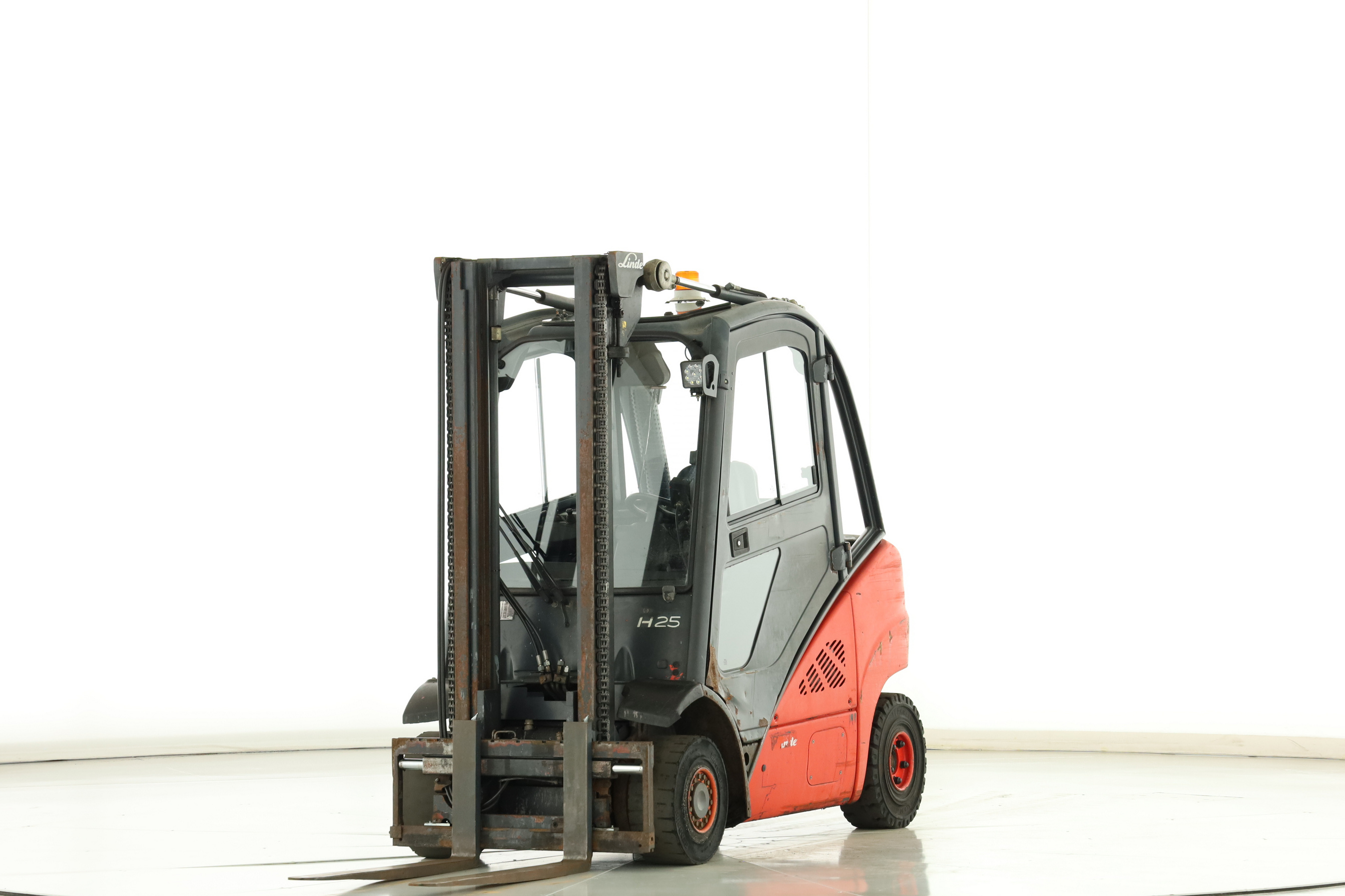 175041 Linde H-25-D-01 (392)