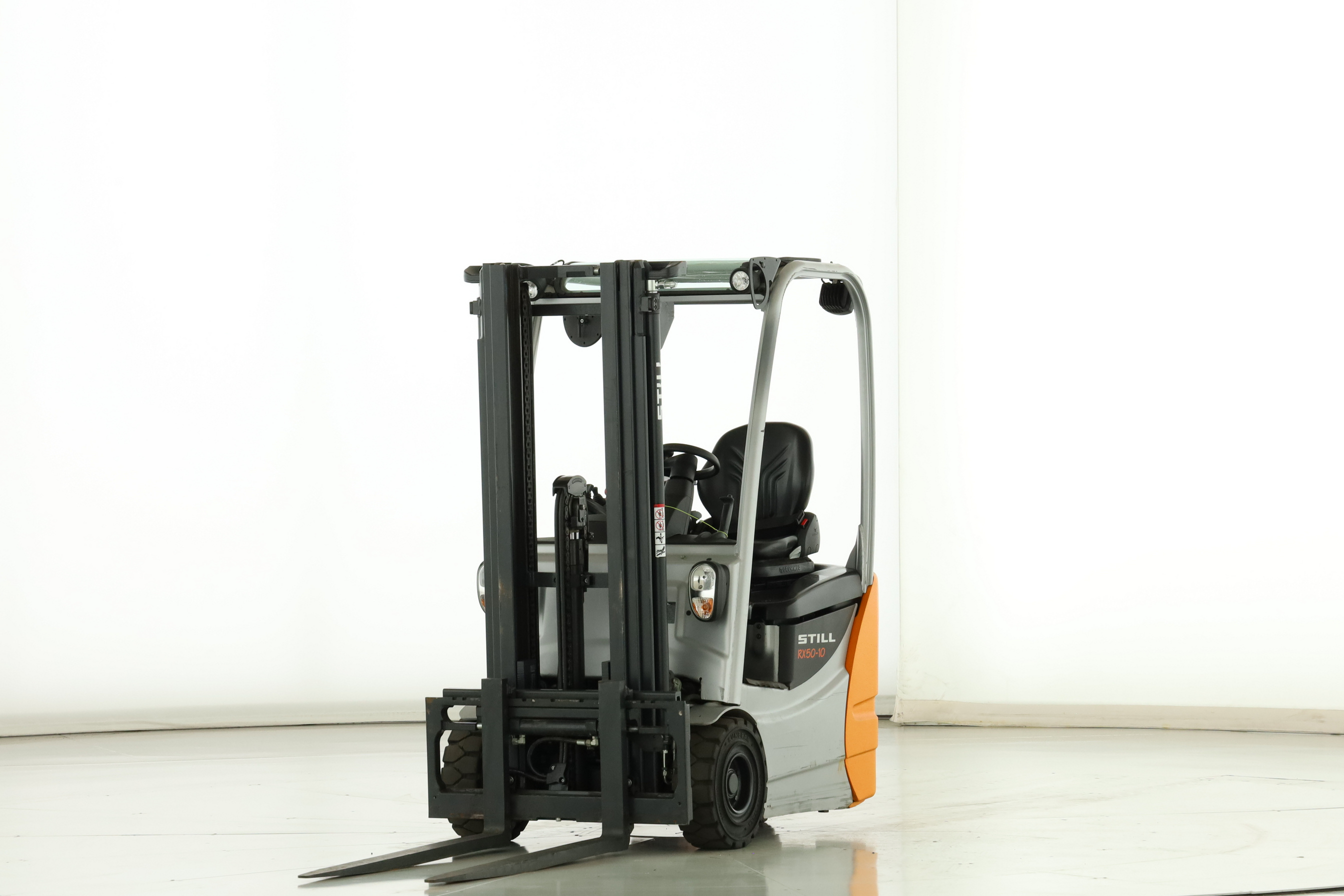 175077 Still RX-50-10