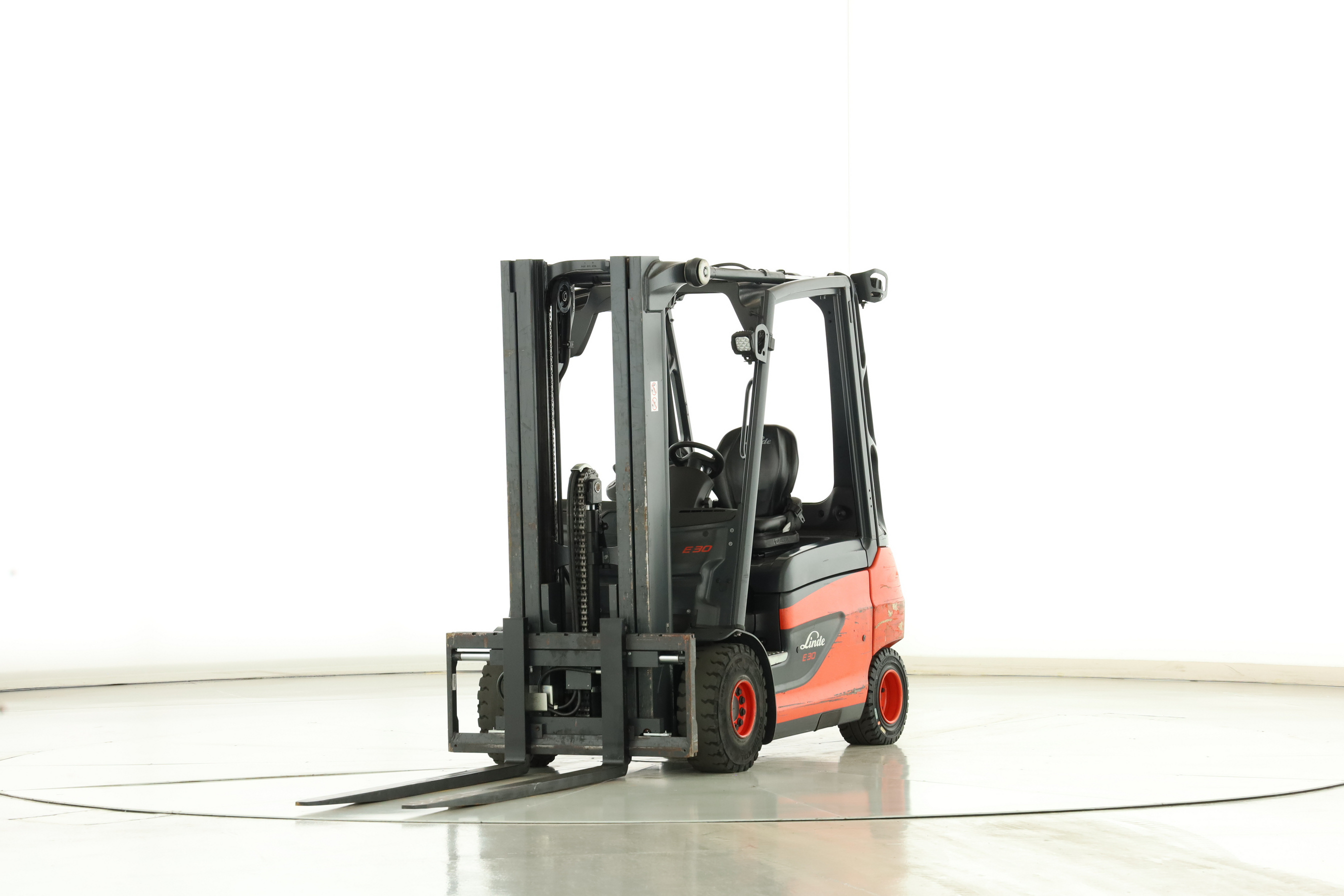 175373 Linde E-30-01 (387)