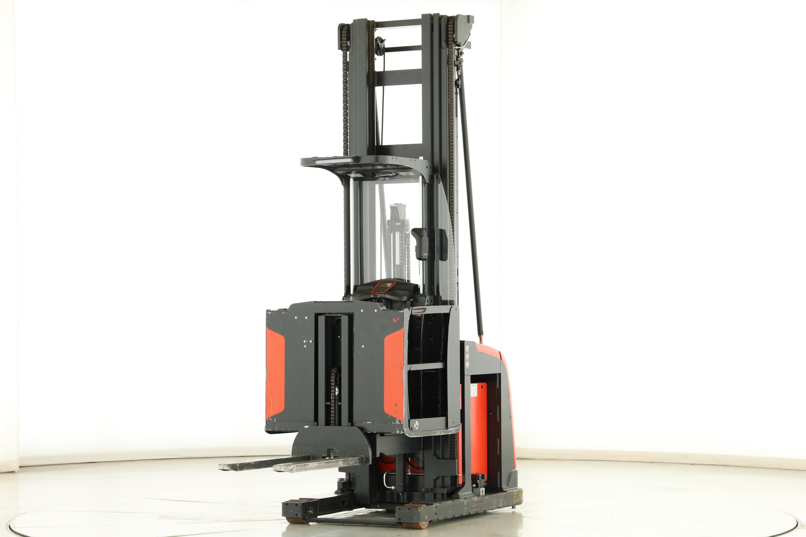 175594 Linde V (5213)