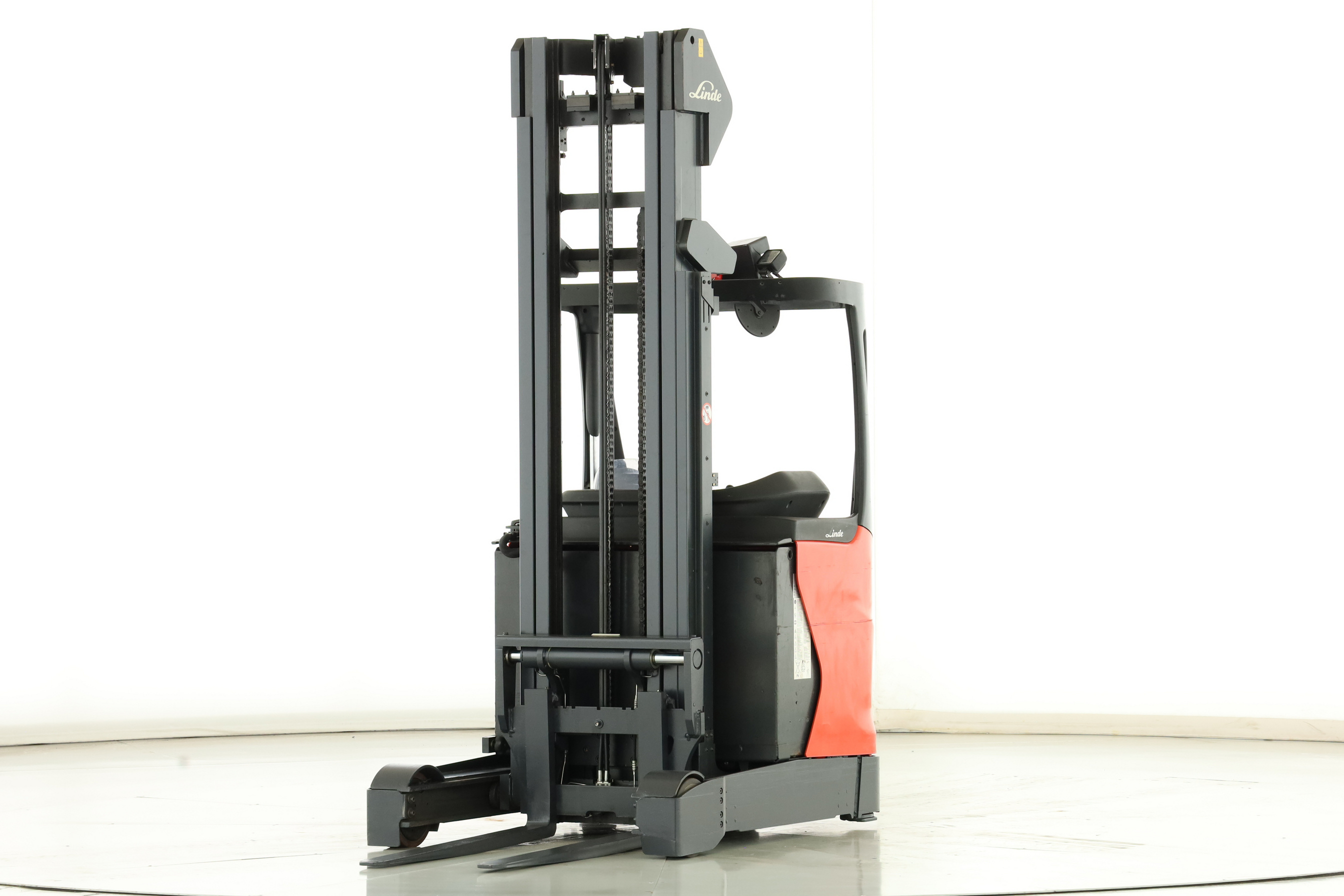 175682 Linde R-16-01 (1120)