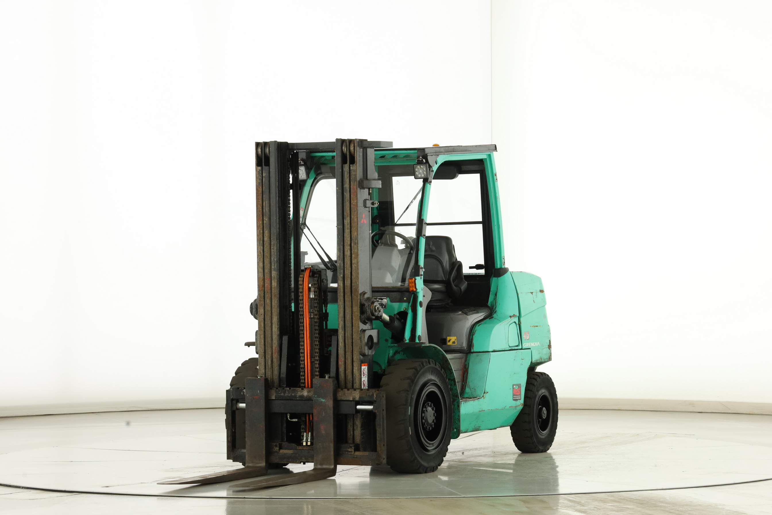 175700 Mitsubishi FD-45-NT