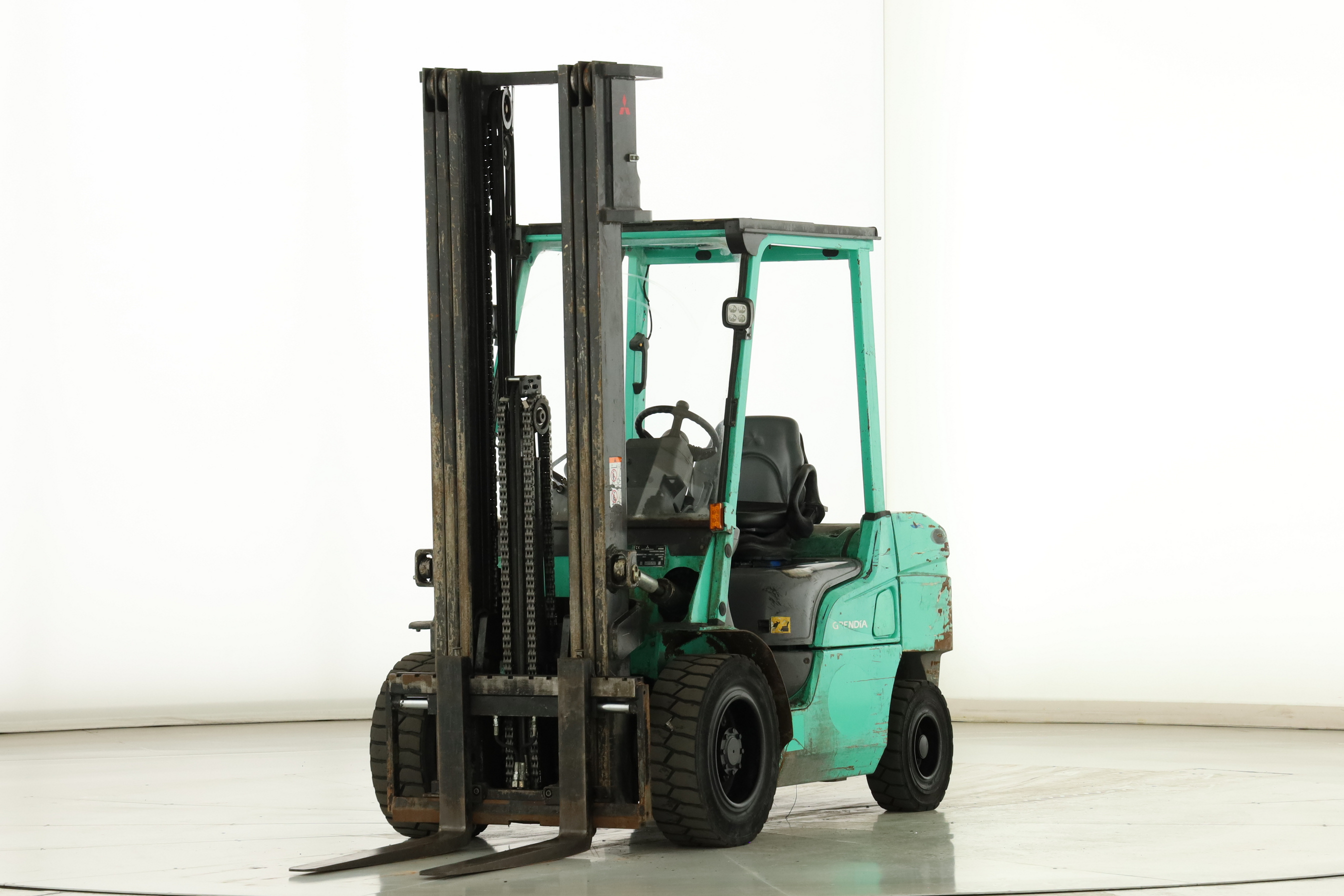 175702 Mitsubishi FD-35-NT