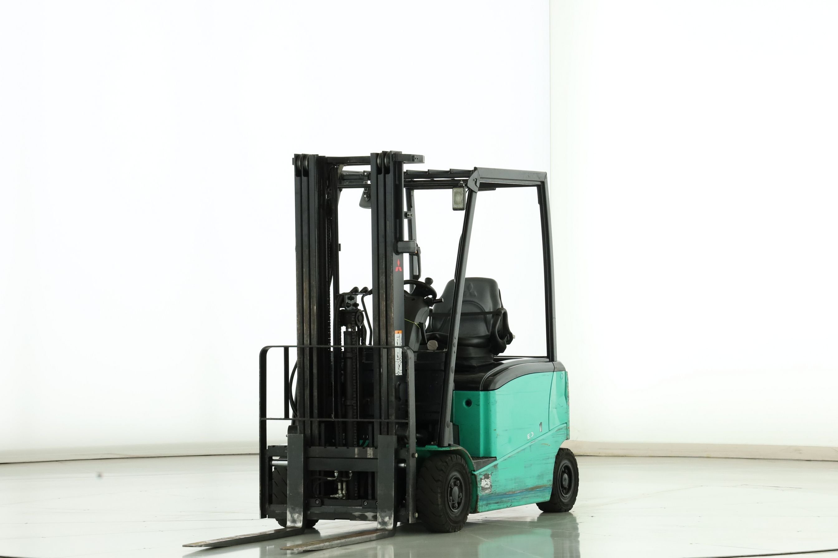 175911 Mitsubishi FB-16-PN