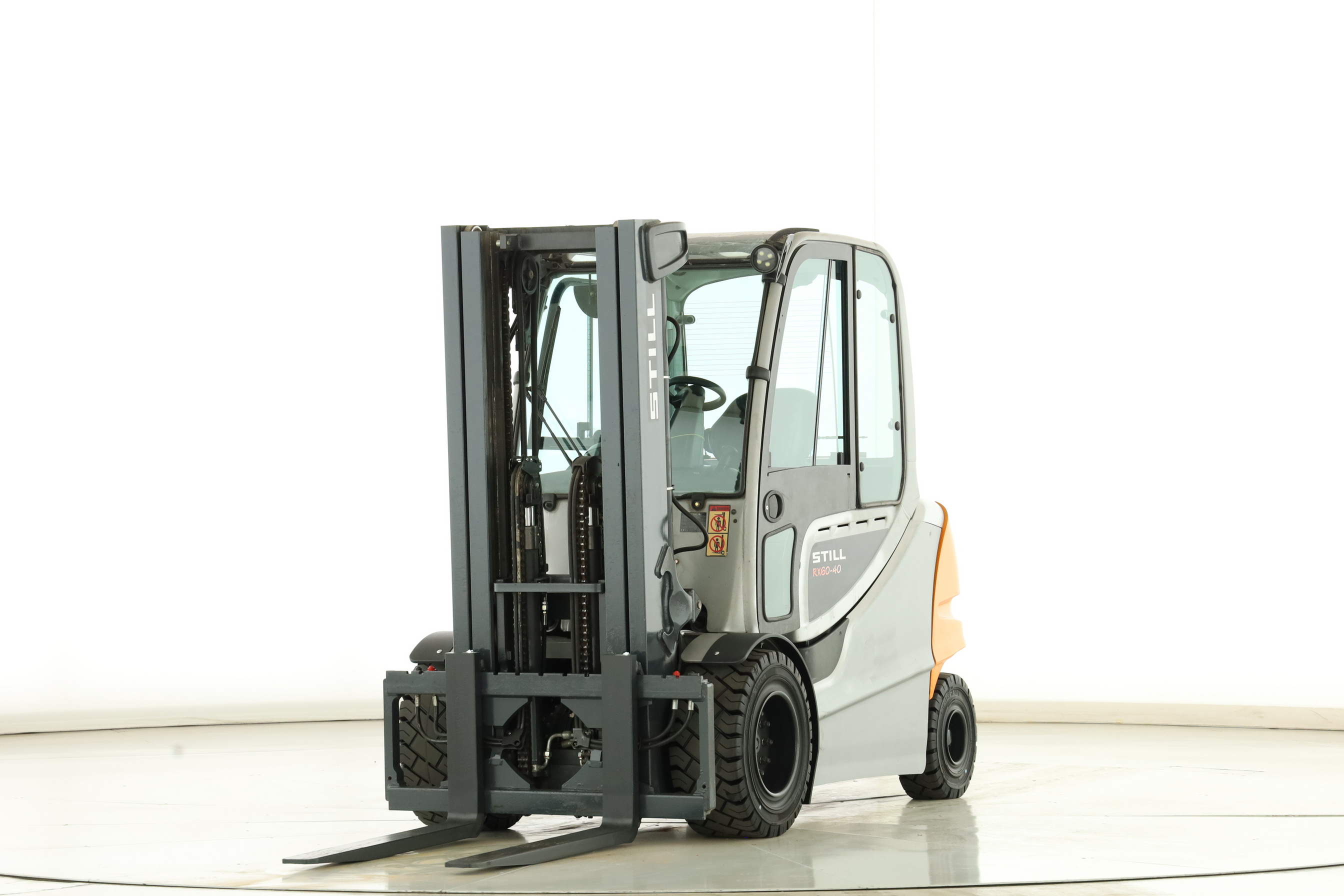 176012 Still RX-60-40