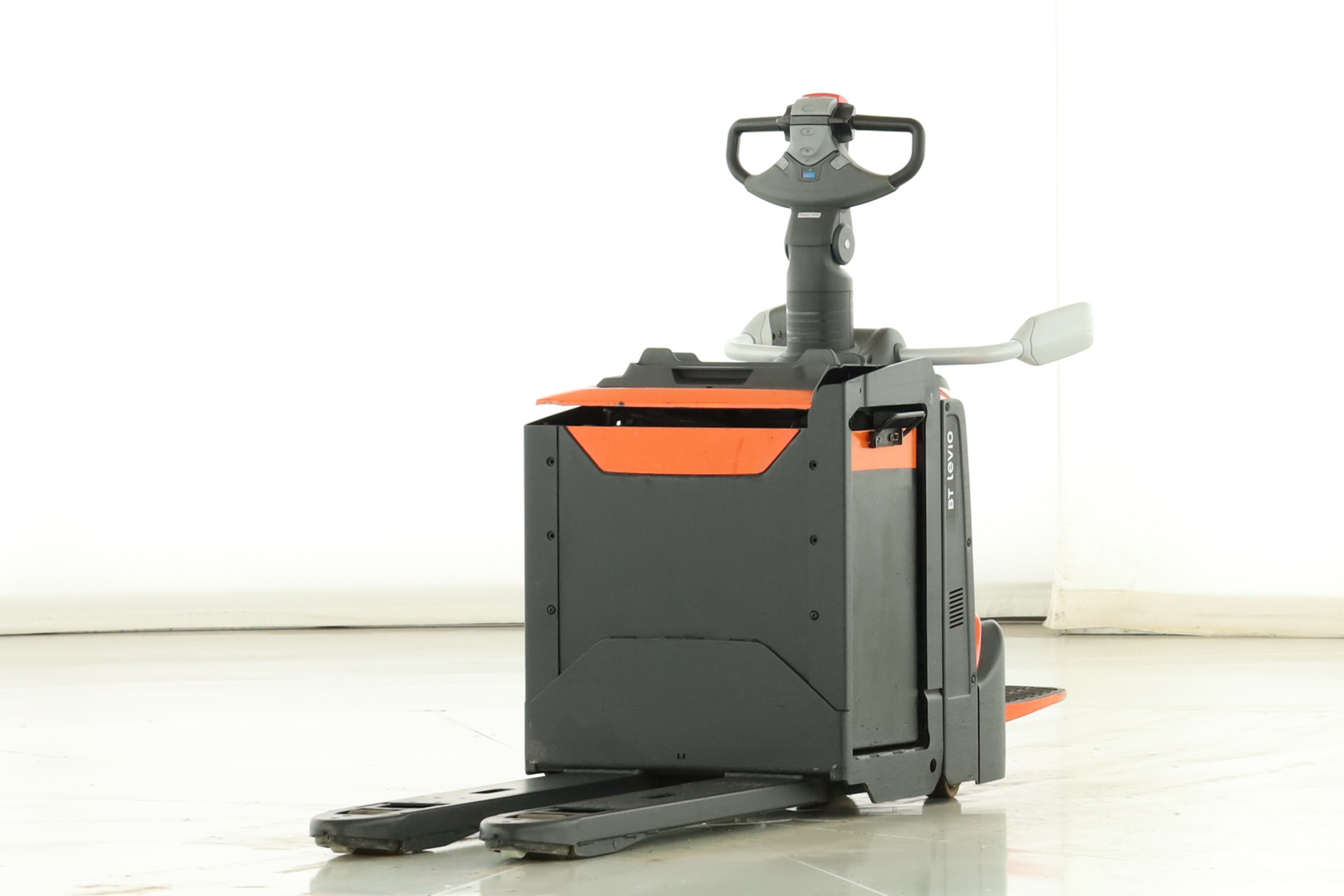 176021 Toyota LPE-220