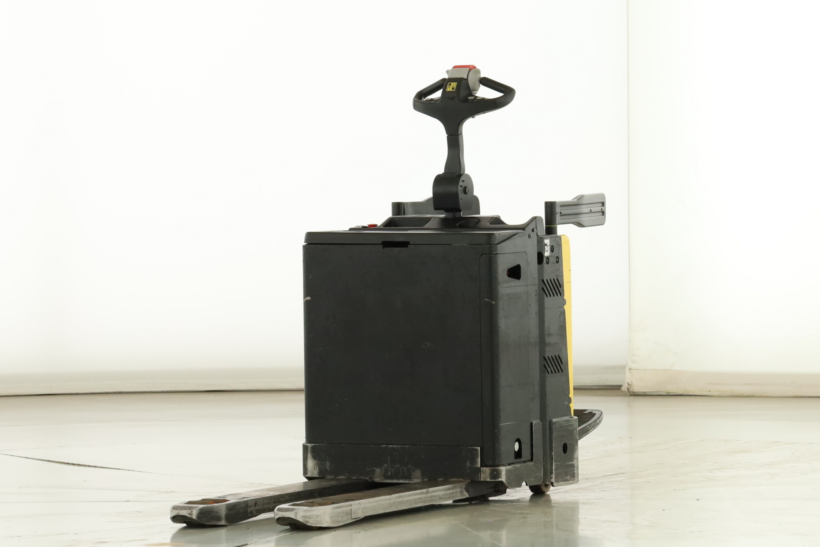 176105 Hyster P-2.0-SFBW