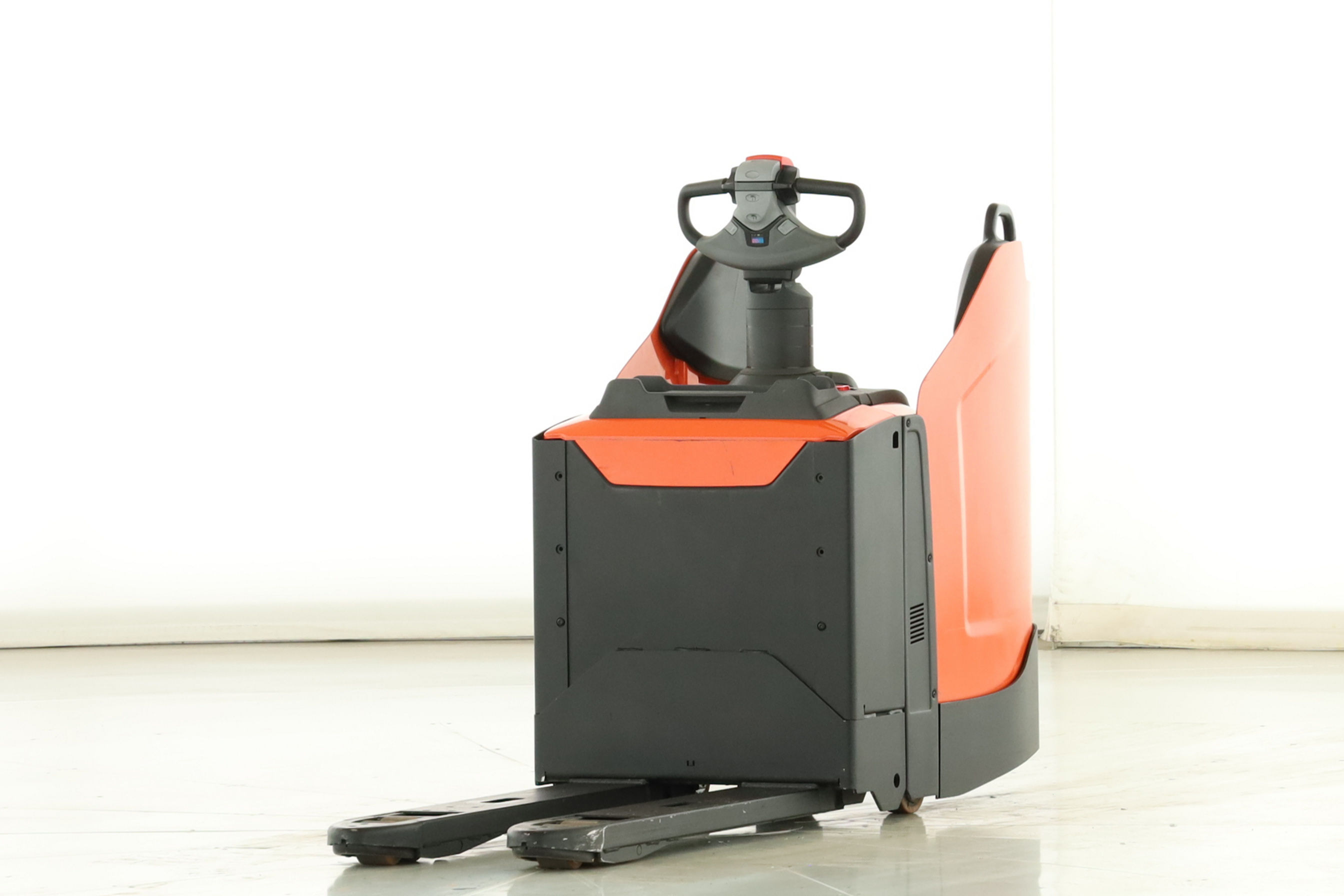 176168 Toyota LPE-200