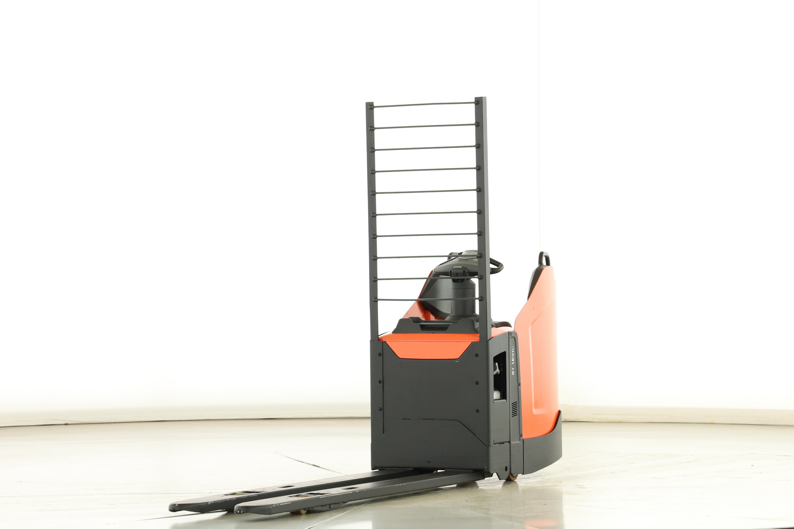 176175 Toyota LPE-200