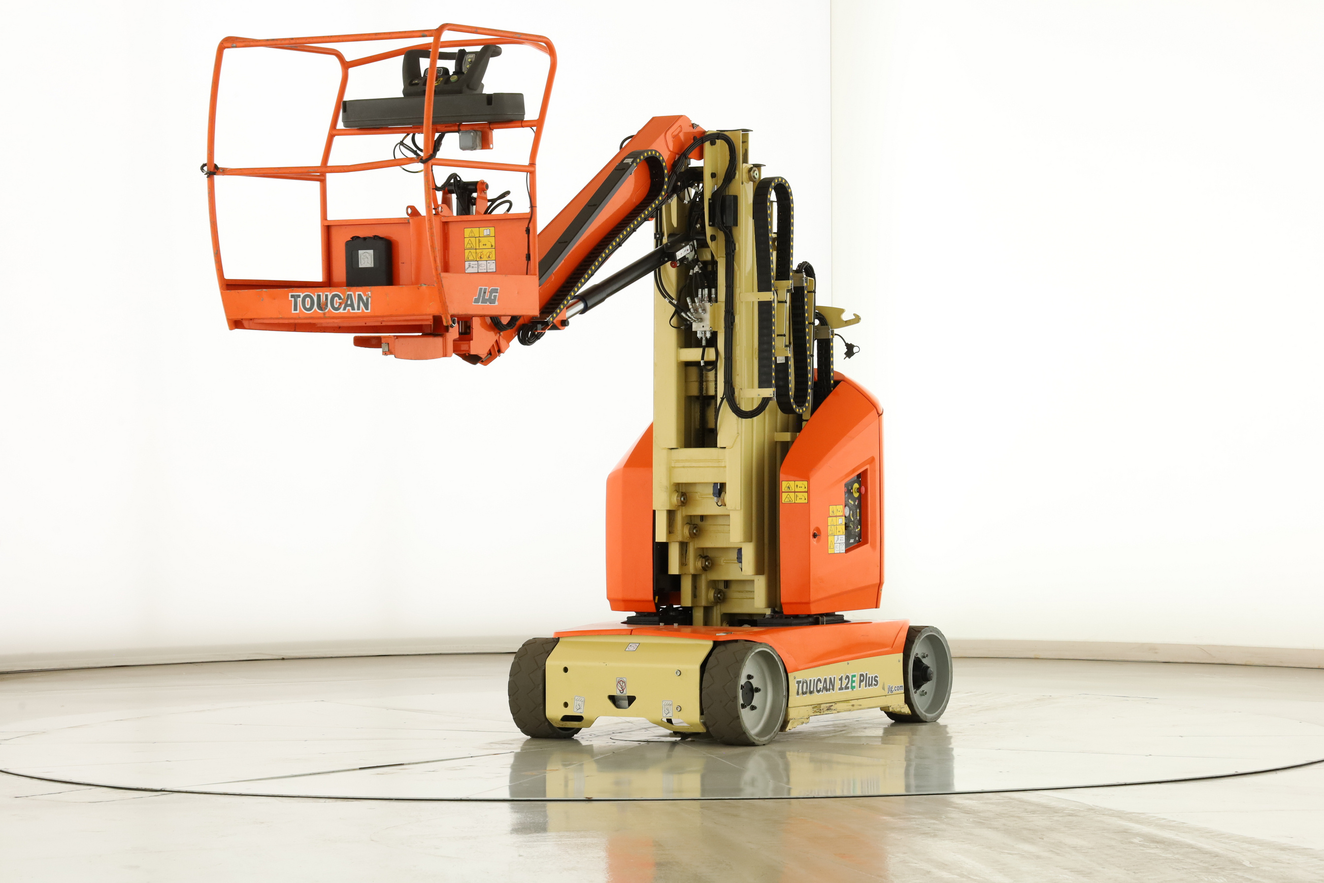 176261 JLG TOUCAN-12-E