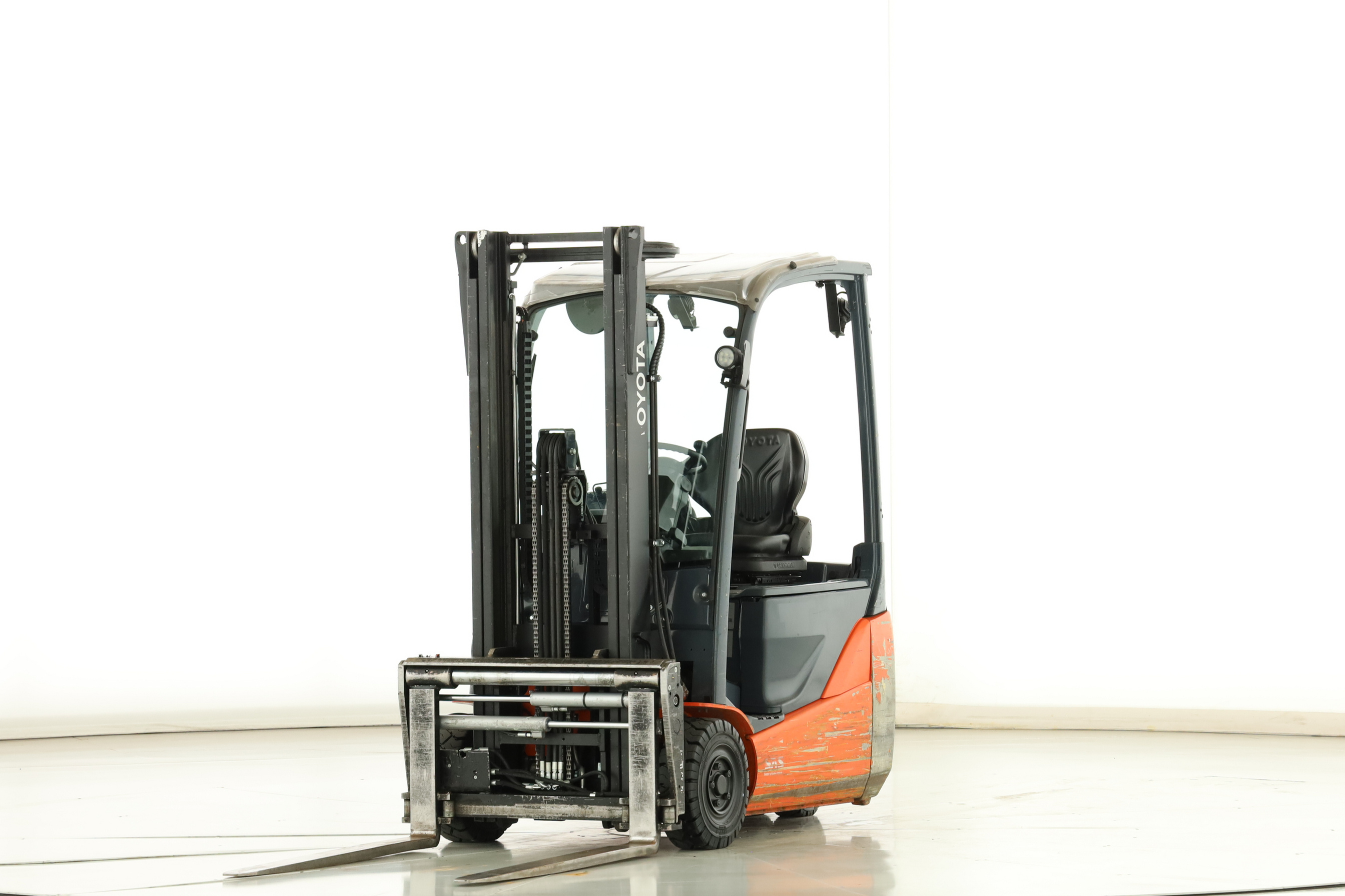 176333 Toyota 8-FBEK-16-T