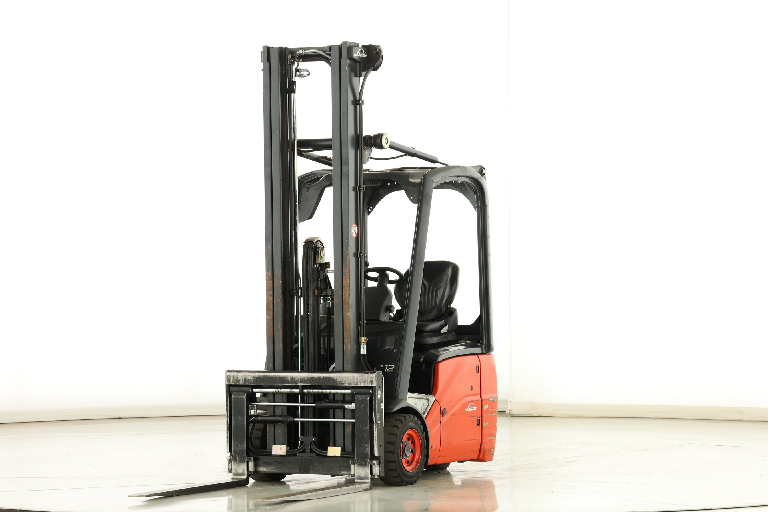 176442 Linde E-12-01 (386)